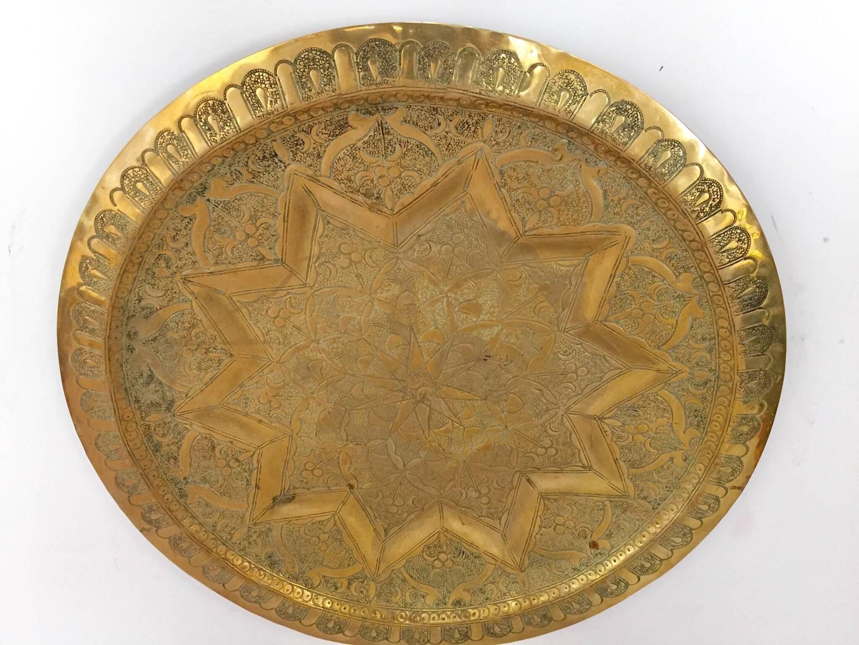 Middle Eastern Moorish Antique Round Brass Tray 1