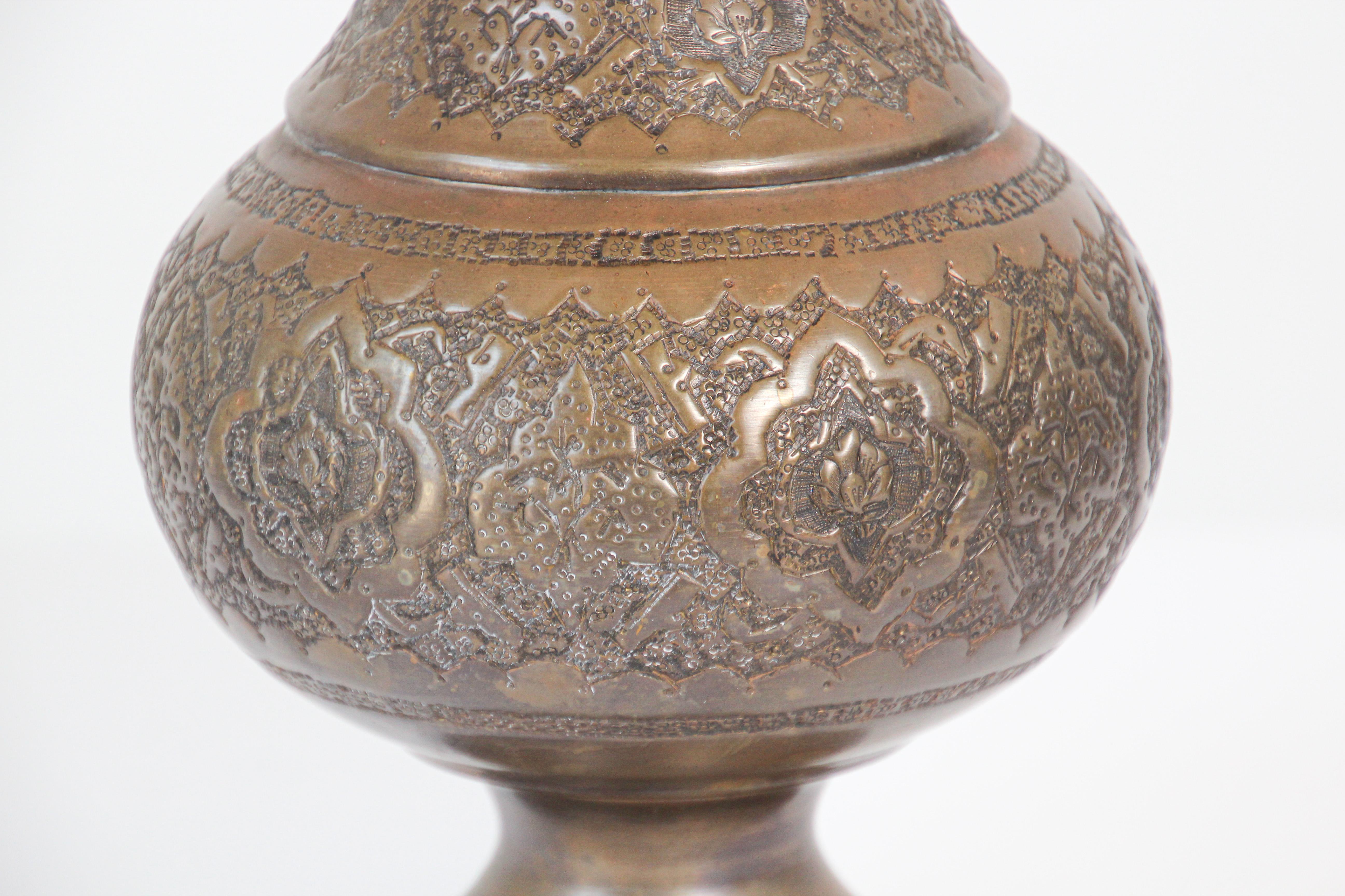 Middle Eastern Moorish Copper Footed Vase In Good Condition For Sale In North Hollywood, CA
