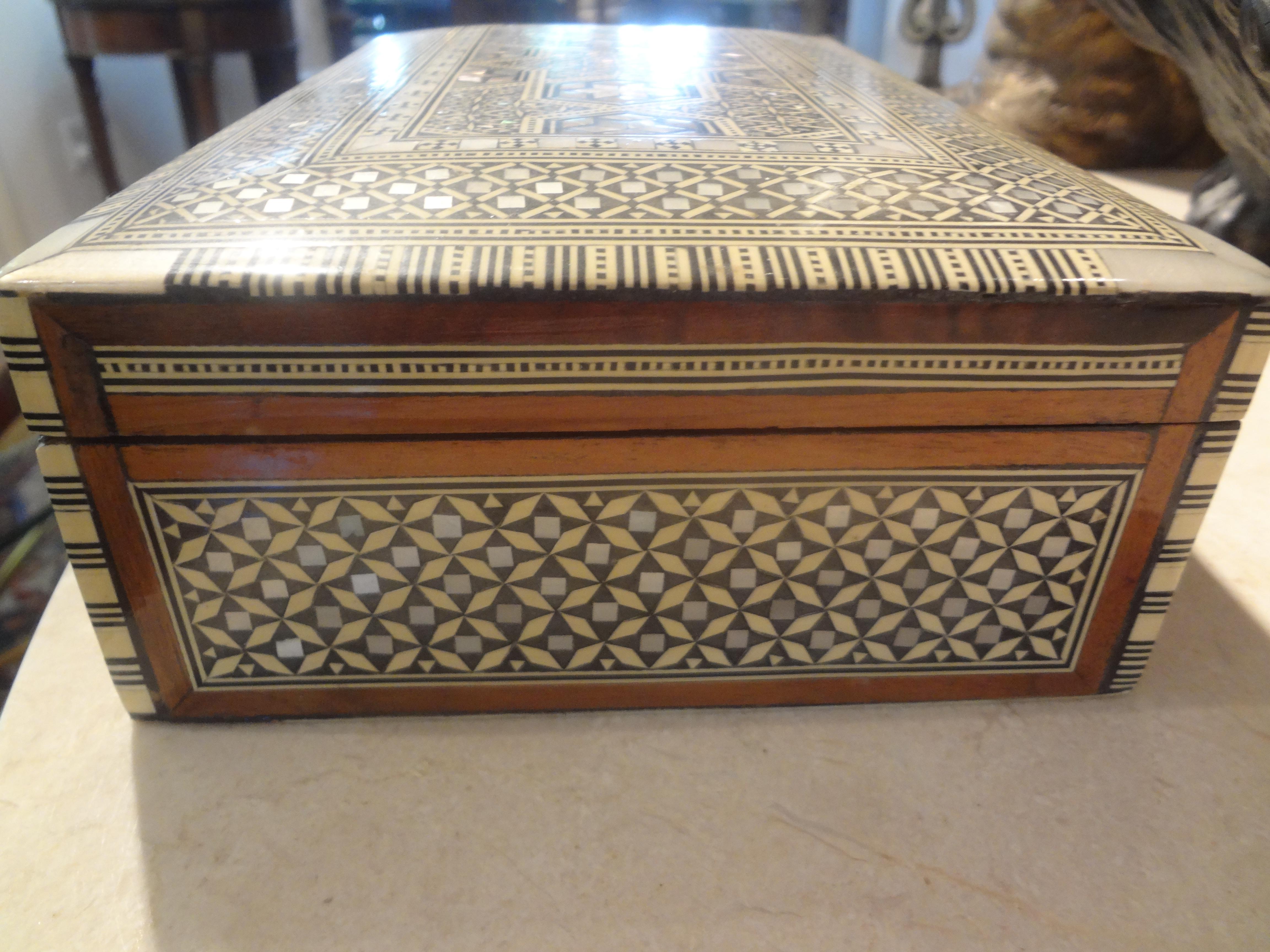 20th Century Middle Eastern/Moorish Decorative Box of Inlaid Woods and Mother-of-pearl