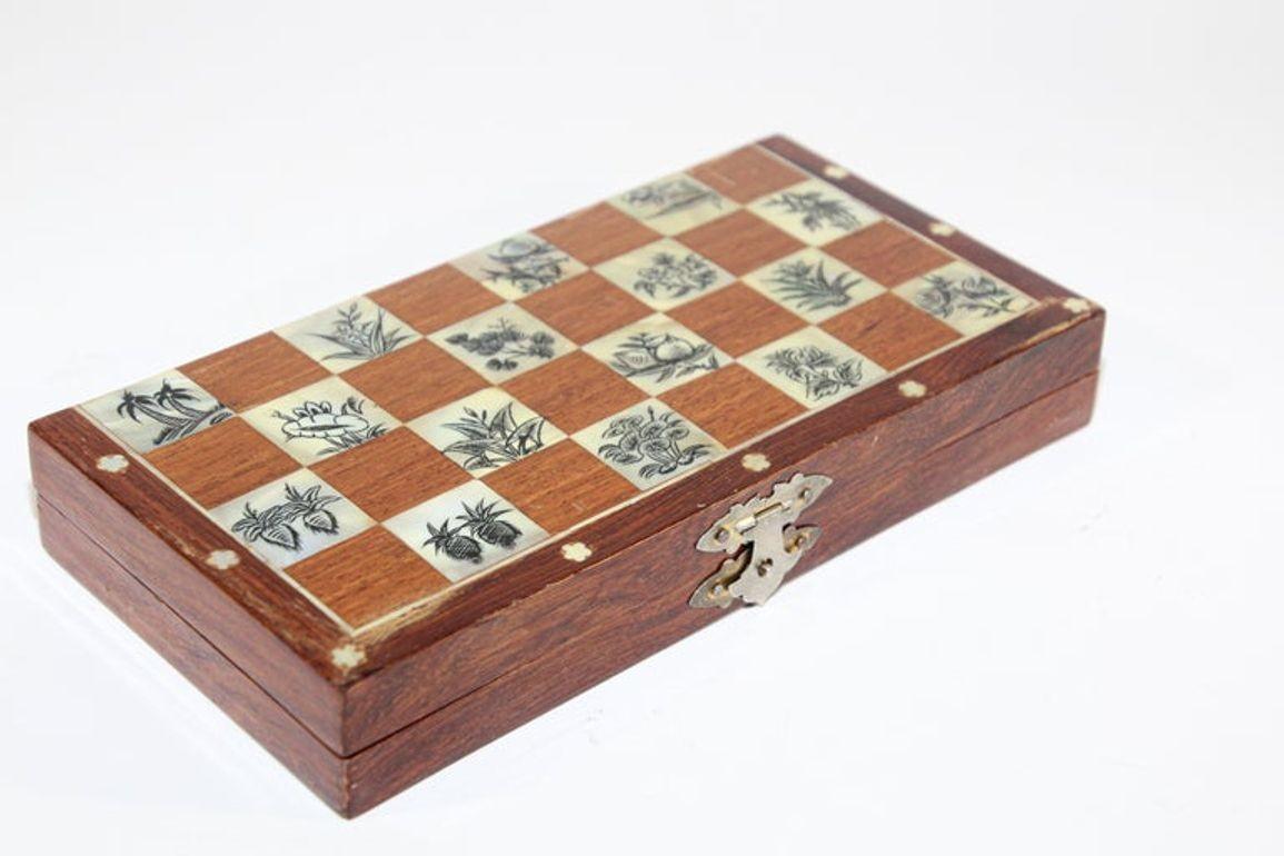 Middle Eastern Moorish Inlaid Chess Board Box 12