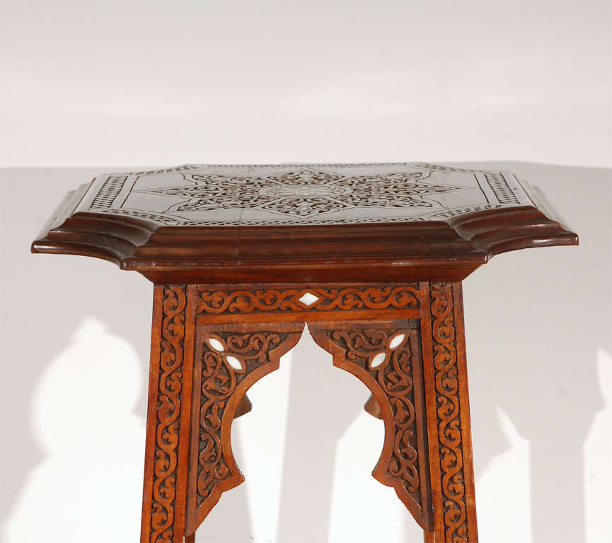 Middle Eastern Moorish Inlaid Pedestal In Good Condition In North Hollywood, CA