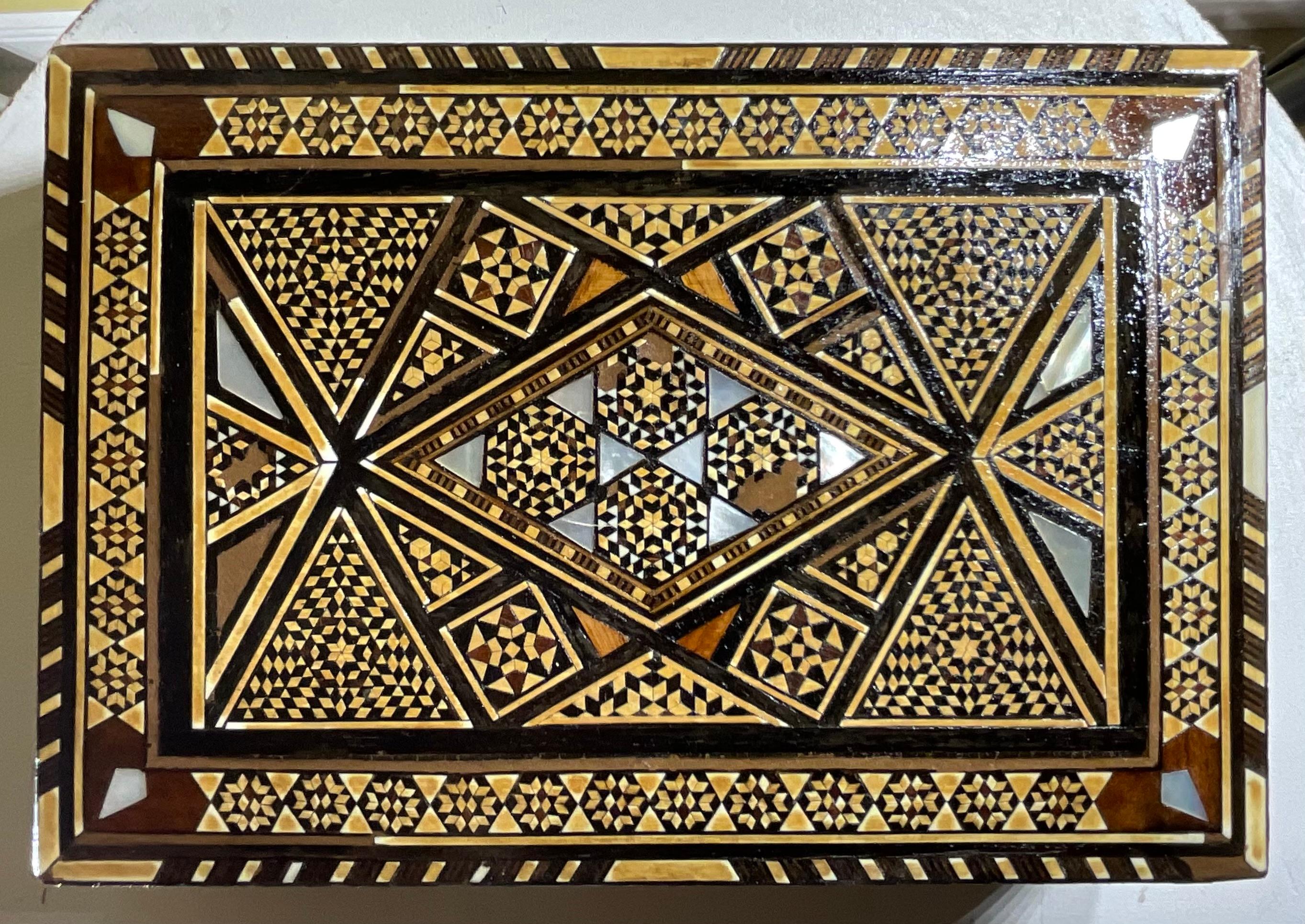 Middle Eastern Moorish Jewelry Box For Sale 2