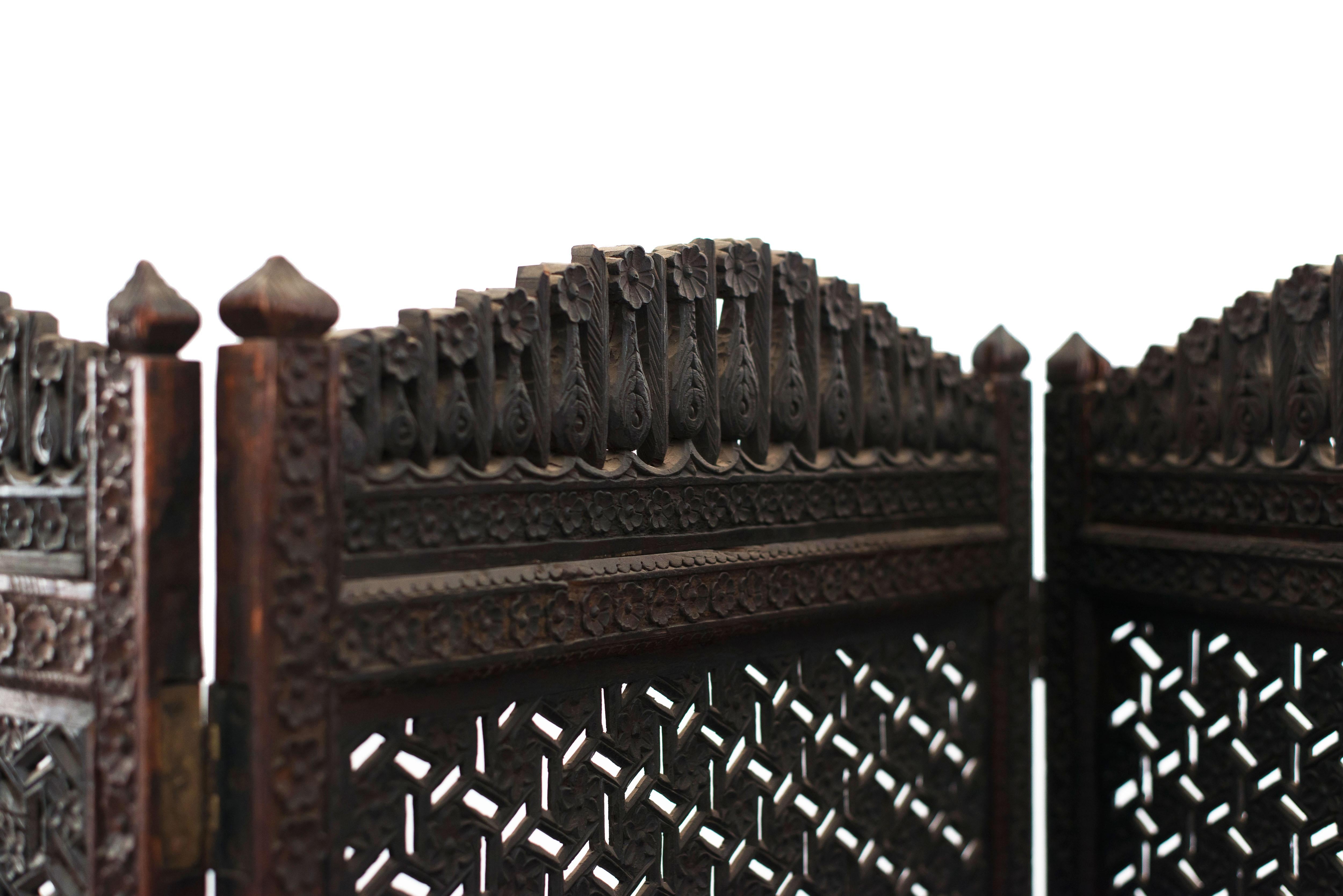 Moorish Carved Teak 3-Fold Screen In Good Condition For Sale In New York, NY