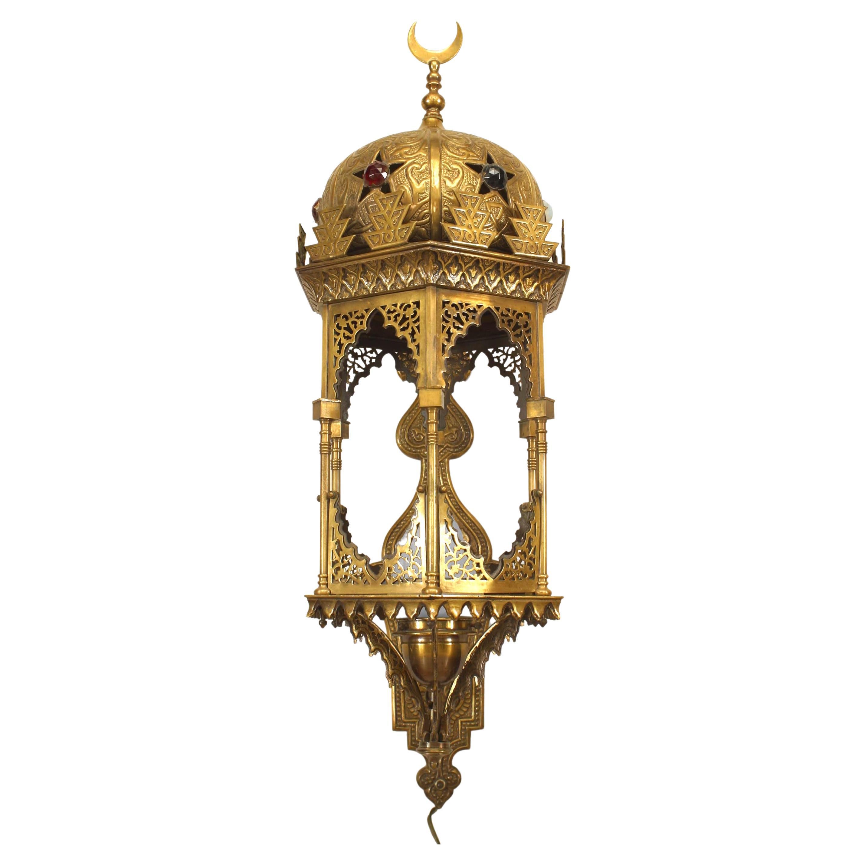Jeweled vergoldeter Wandleuchter aus dem Nahen Osten im maurischen Stil