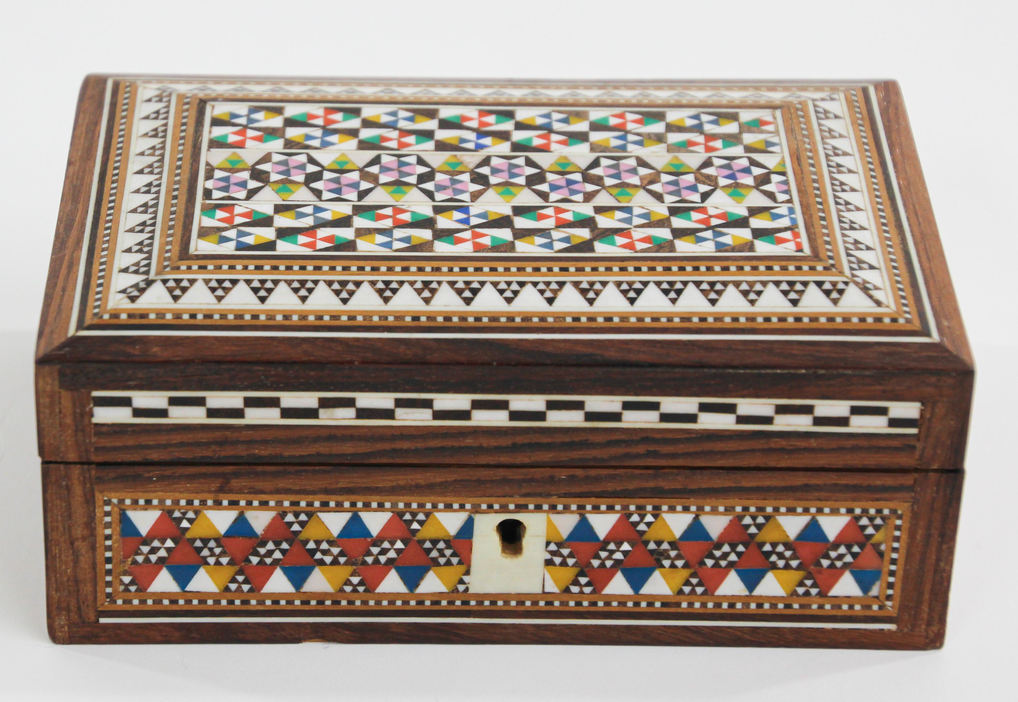 Middle Eastern Mosaic Moorish Box Inlaid For Sale 5