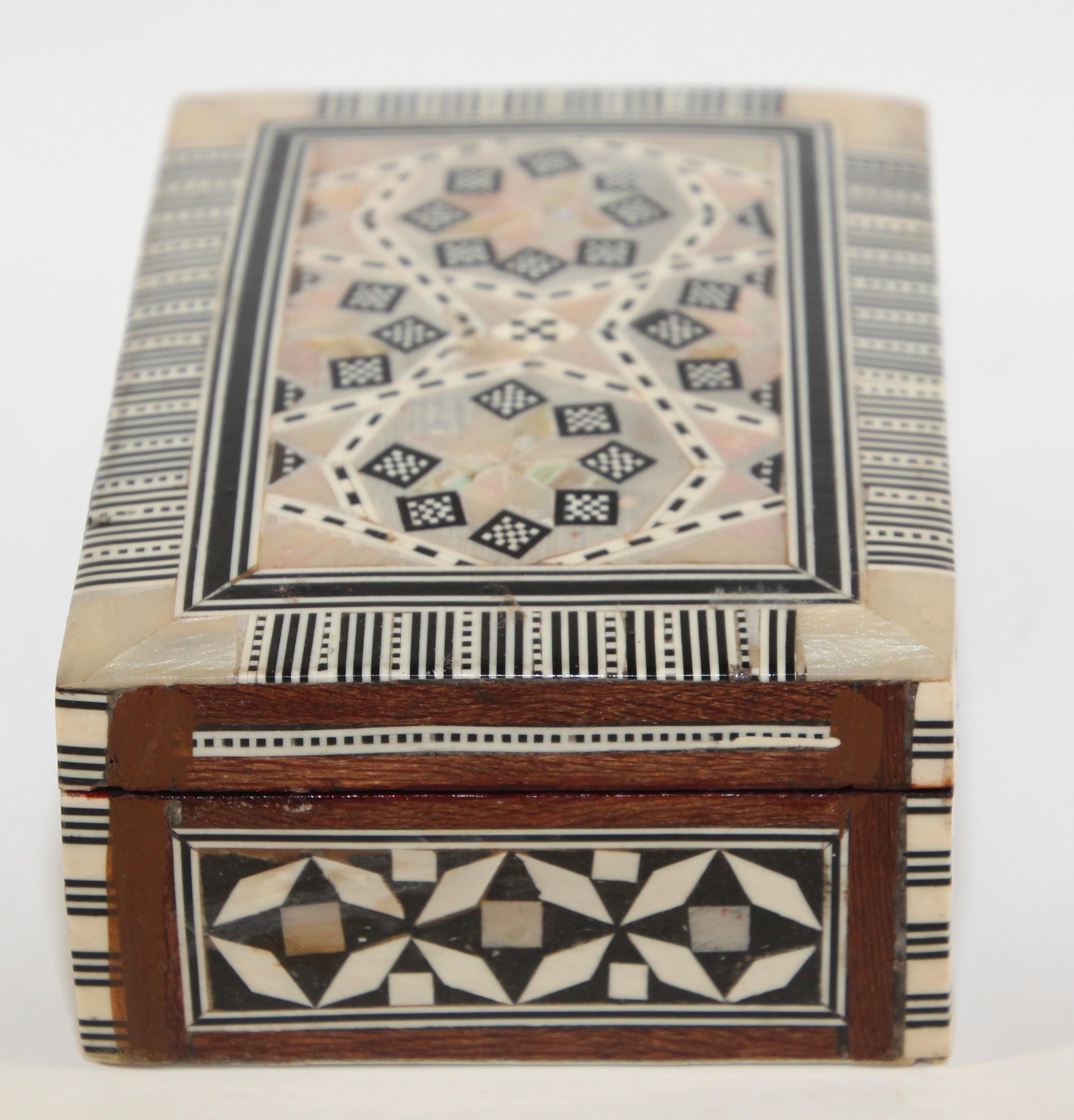 Inlay Middle Eastern Mosaic Moorish Mother of Pearl Inlaid Trinket Box For Sale