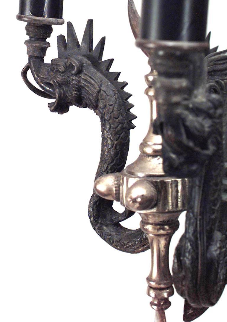 Persischer Drachen-Kronleuchter aus Eisen, Filigran und Messing im Zustand „Gut“ im Angebot in New York, NY