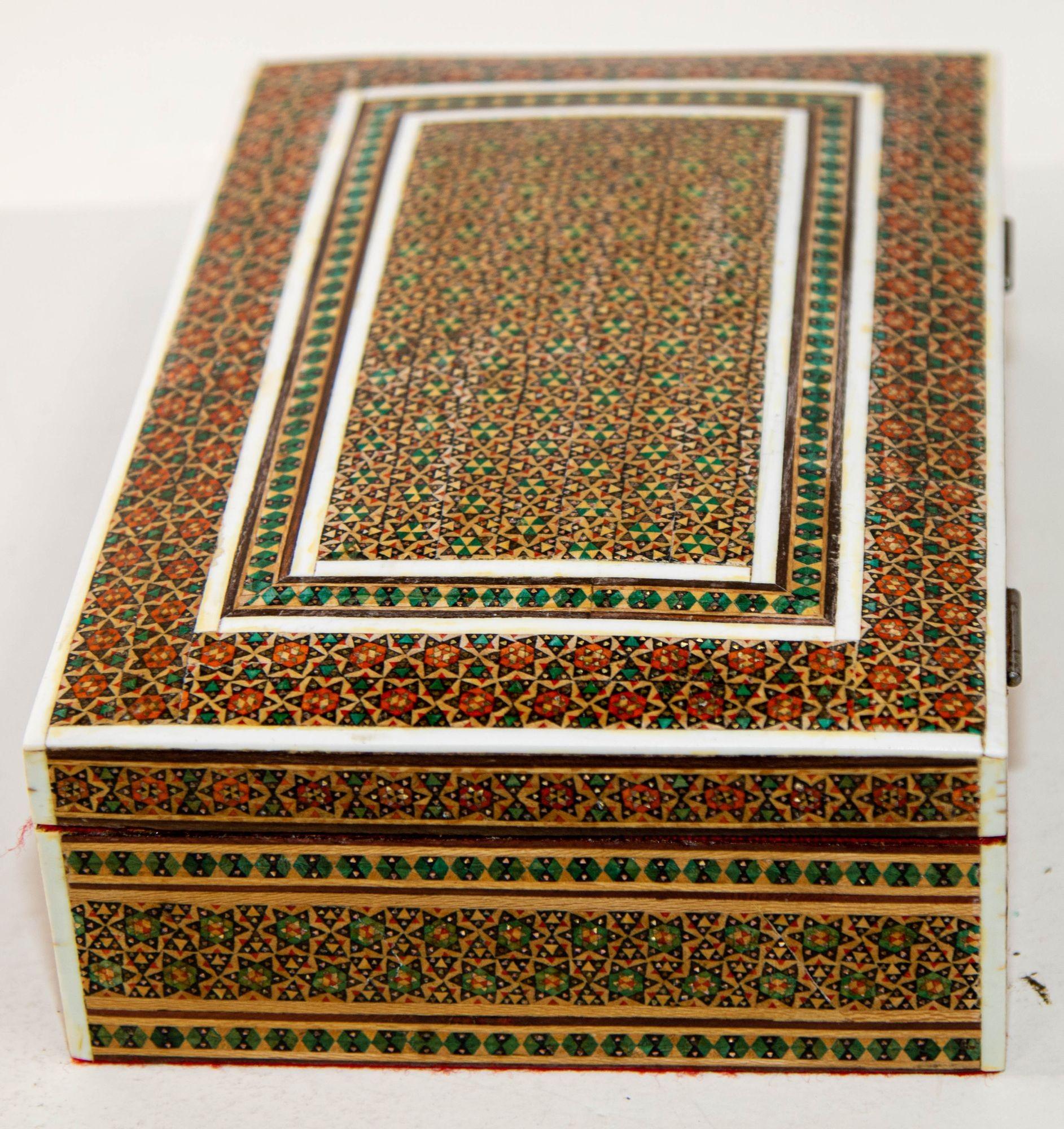 Middle Eastern Persian Micro Mosaic Khatam Inlaid Jewelry Box For Sale 3