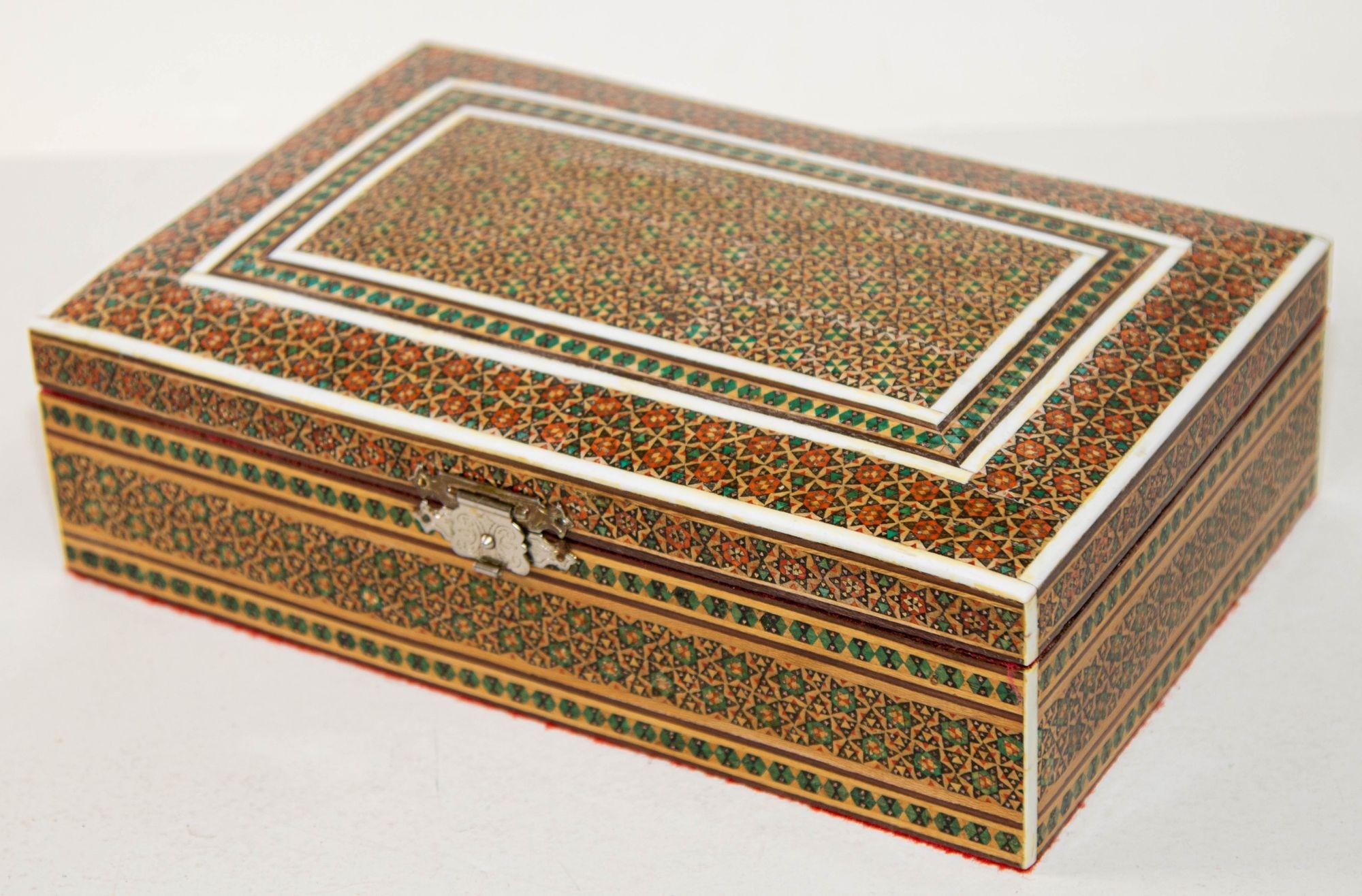 20th Century Middle Eastern Persian Micro Mosaic Khatam Inlaid Jewelry Box For Sale