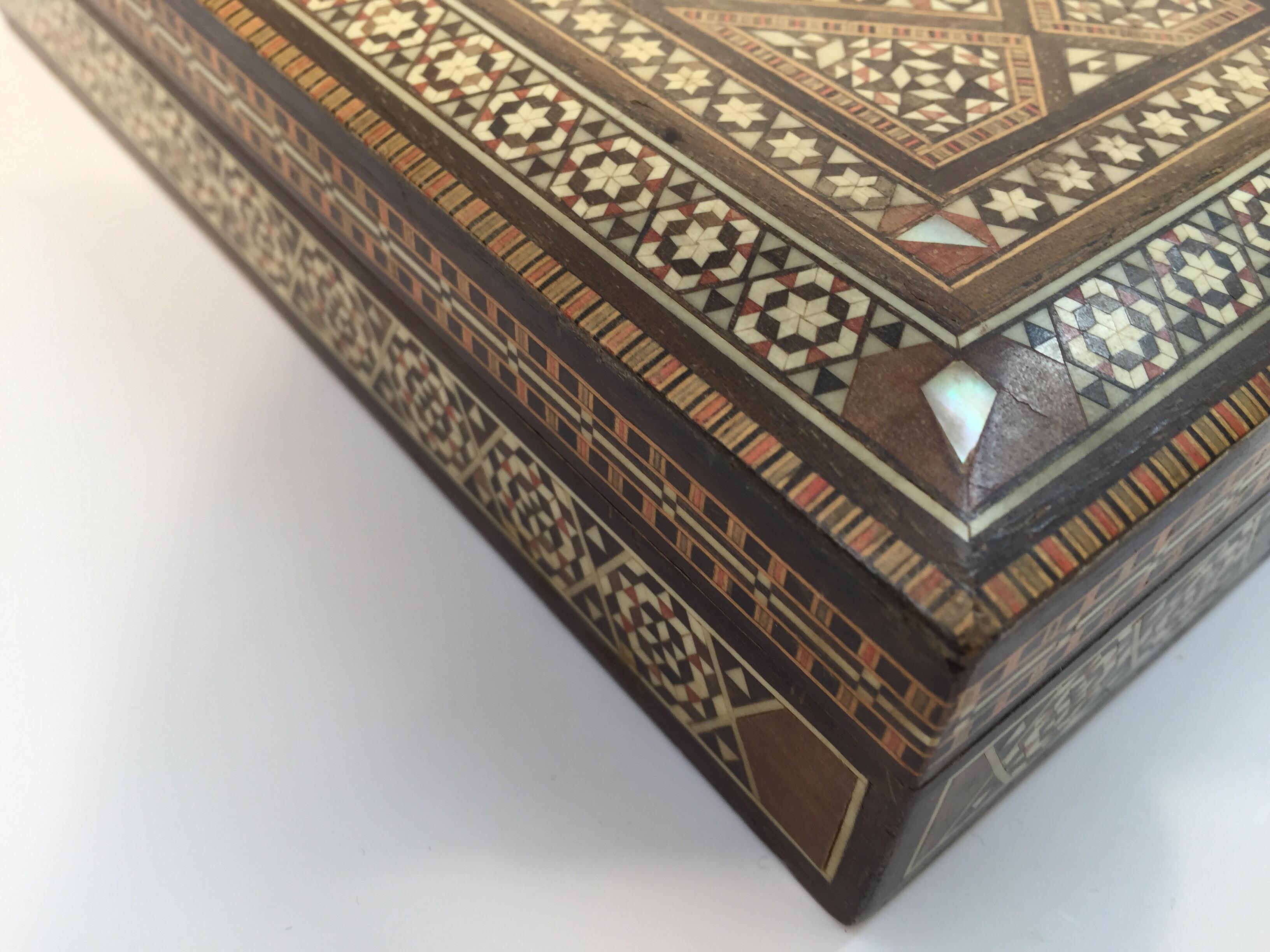 Mid-20th Century Middle Eastern Syrian Micro Mosaic Khatam Inlaid Jewelry Box