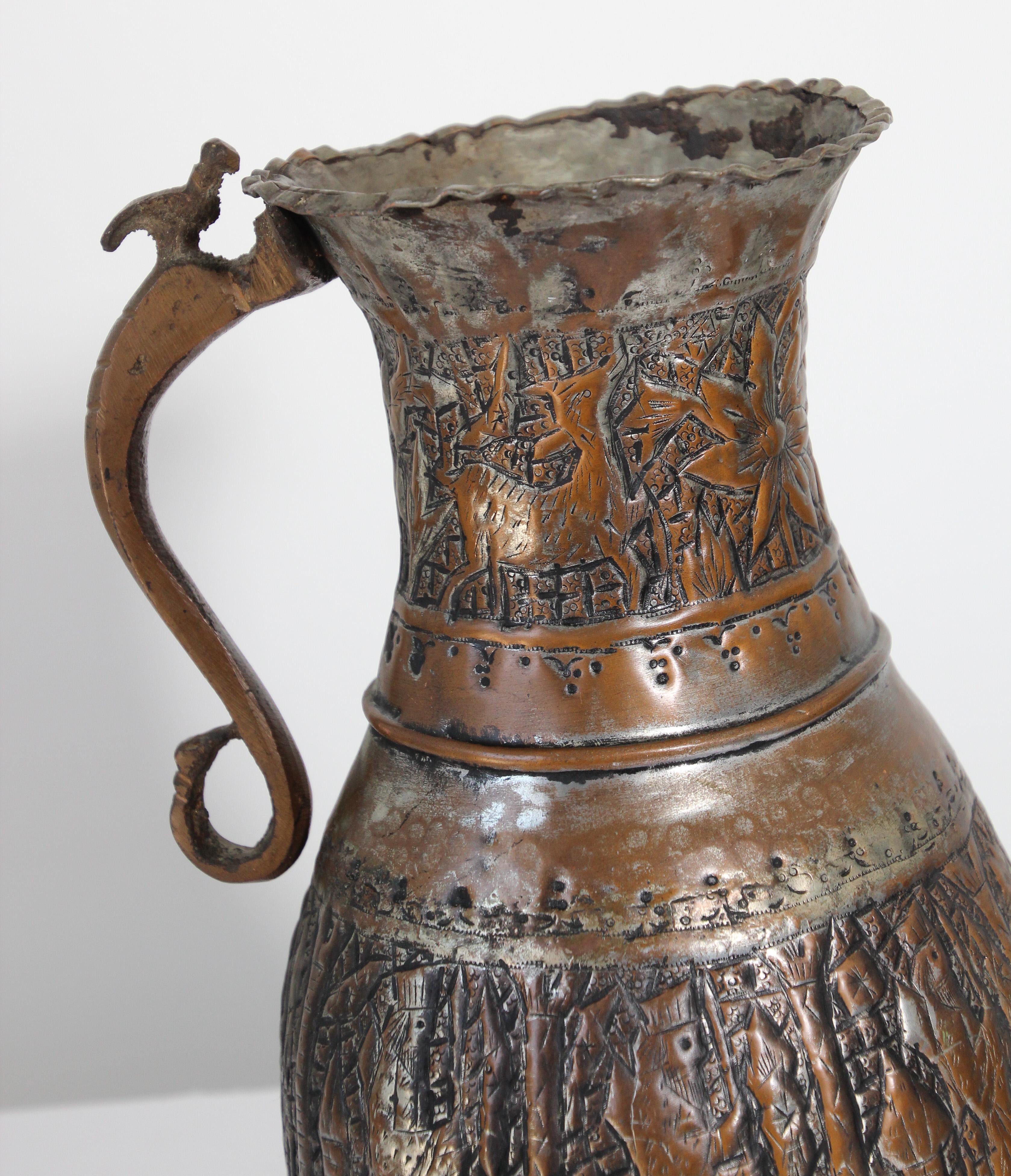 Kaffeekanne aus getöntem Kupfer aus dem Nahen Osten, 19. Jahrhundert im Angebot 3