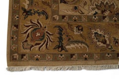 Tappeto turco mediorientale con motivi oro e marrone