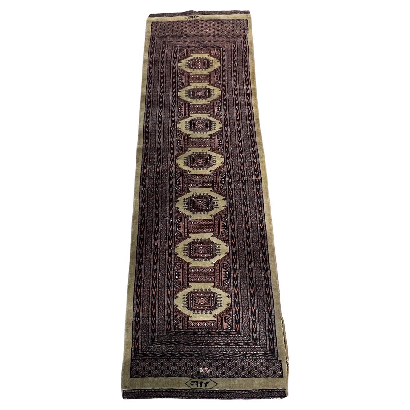 Middle eastern Wall Art Wool Tapestry Traditional Large Prayer Rug Runner
Signed
Handmade Persian prayer Rug
20W x 80L x 2H
Original Unrestored Vintage Condition. Wear consistent with age and use. Minor fading.
Refer to images.