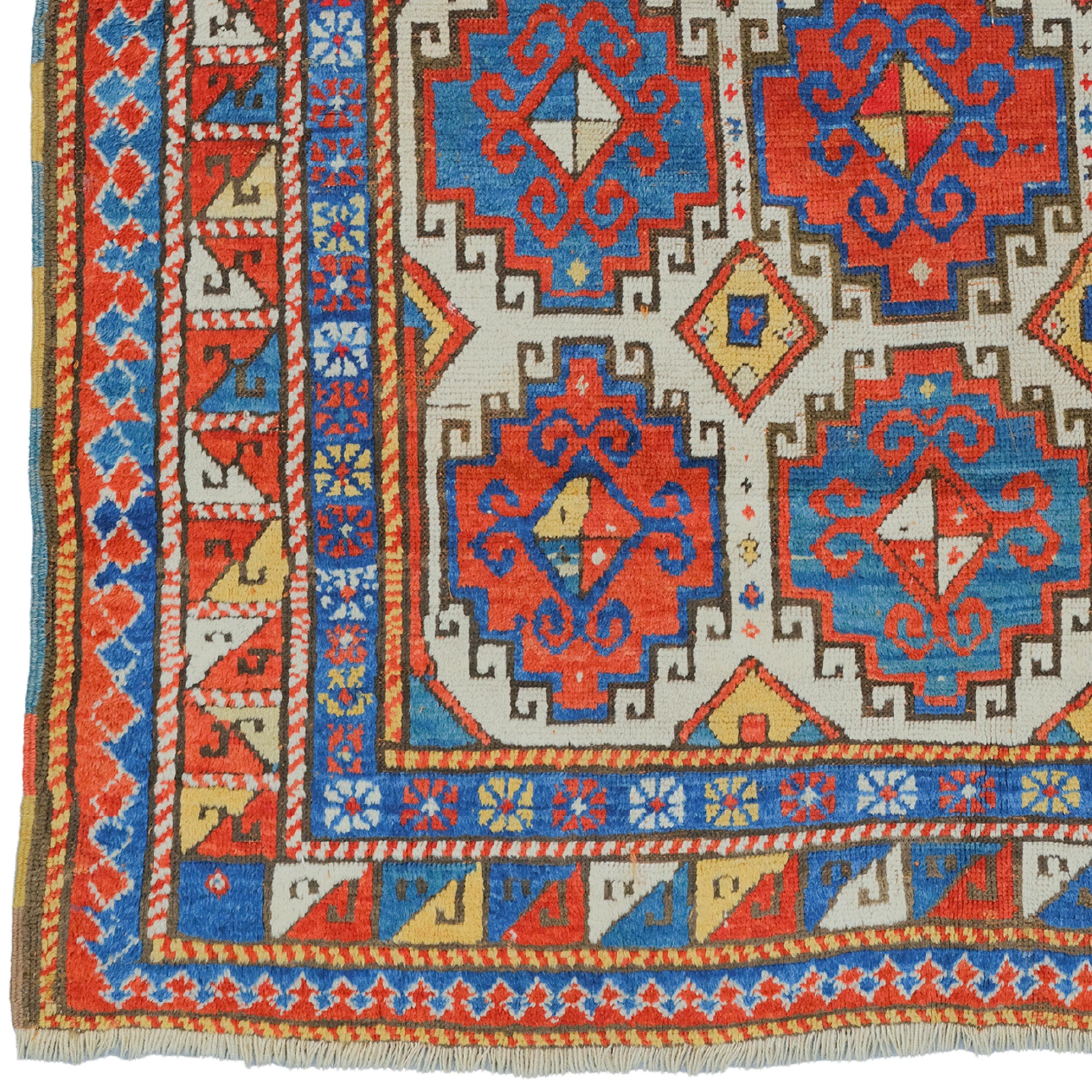 Art Bearing the Traces of Time: Mid-19th Century Antique Caucasian Moghan Carpet

This antique Caucasian Moghan carpet is a unique work of art from the mid-19th century. With its rich color palette and striking geometric patterns, this carpet adds a