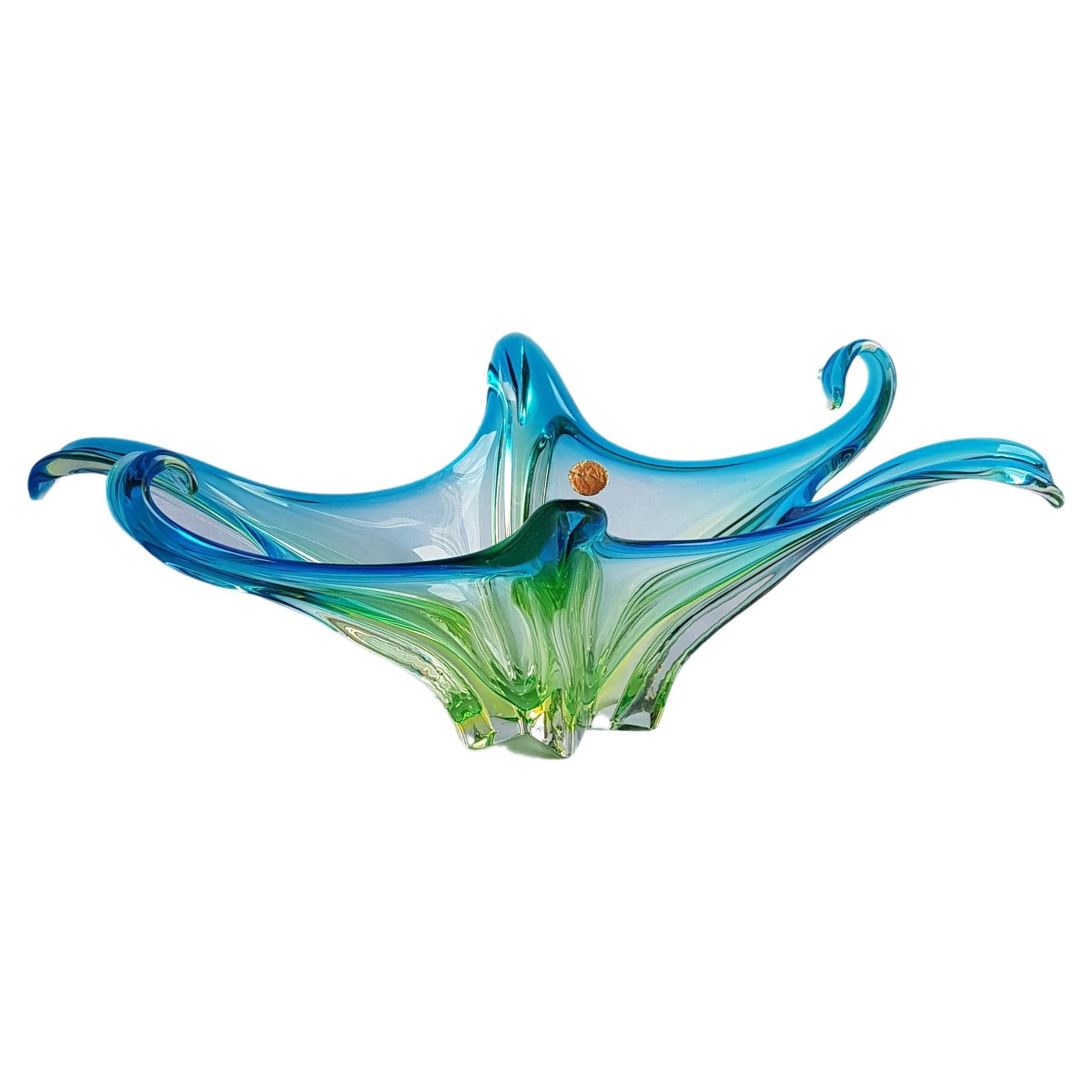 Middle of Century Extralarge Murano Glass Somerso Uranium Centerpiece For Sale