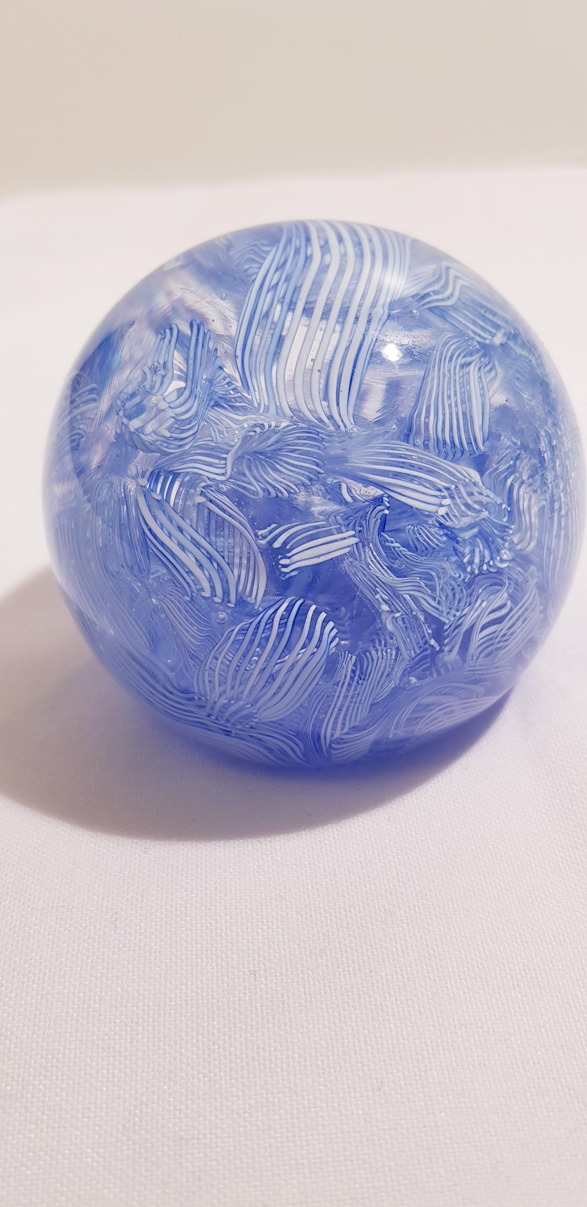 Middle of Century Murano Glass Lattice Paperweight In Excellent Condition For Sale In Grantham, GB