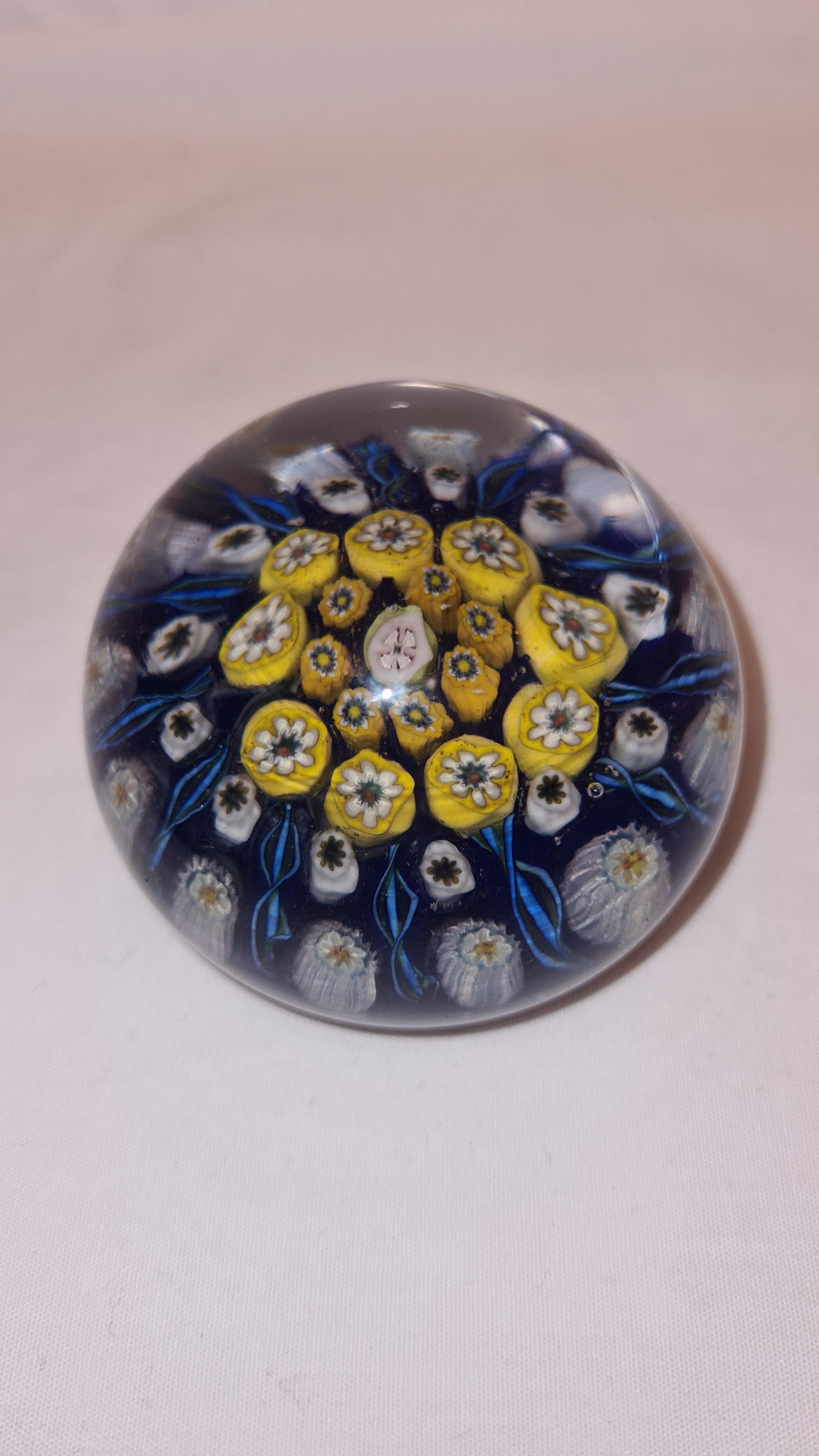 Art Deco Middle of Century Murano Glass Millefiore Paperweights For Sale