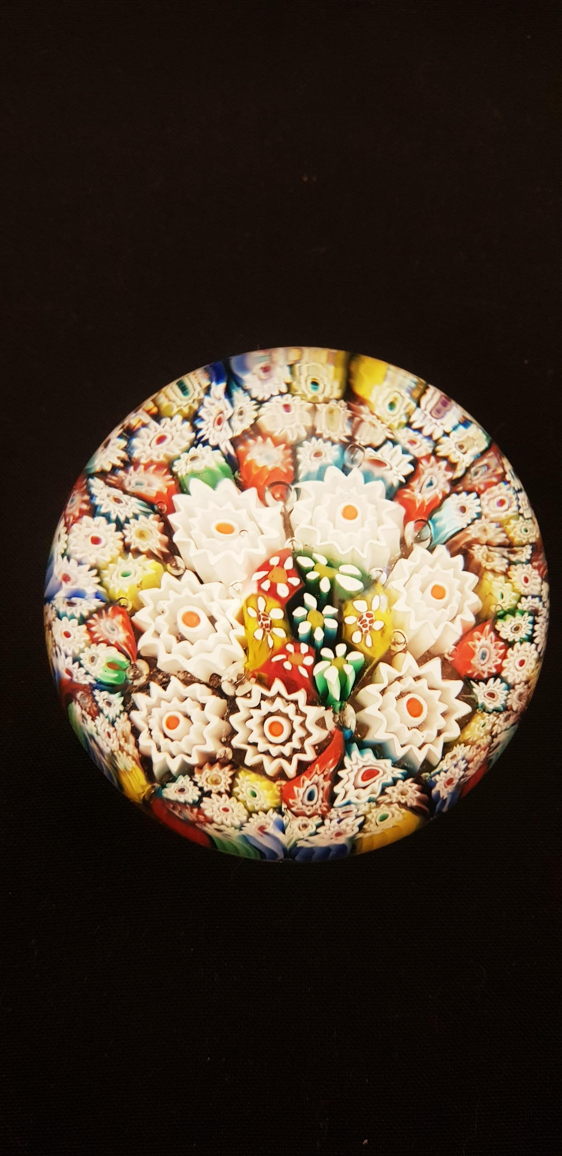 Beautiful middle of century murano glass millefiori paperweight, original sticker Fratelli Toso, year 1950 brilliant condition. 