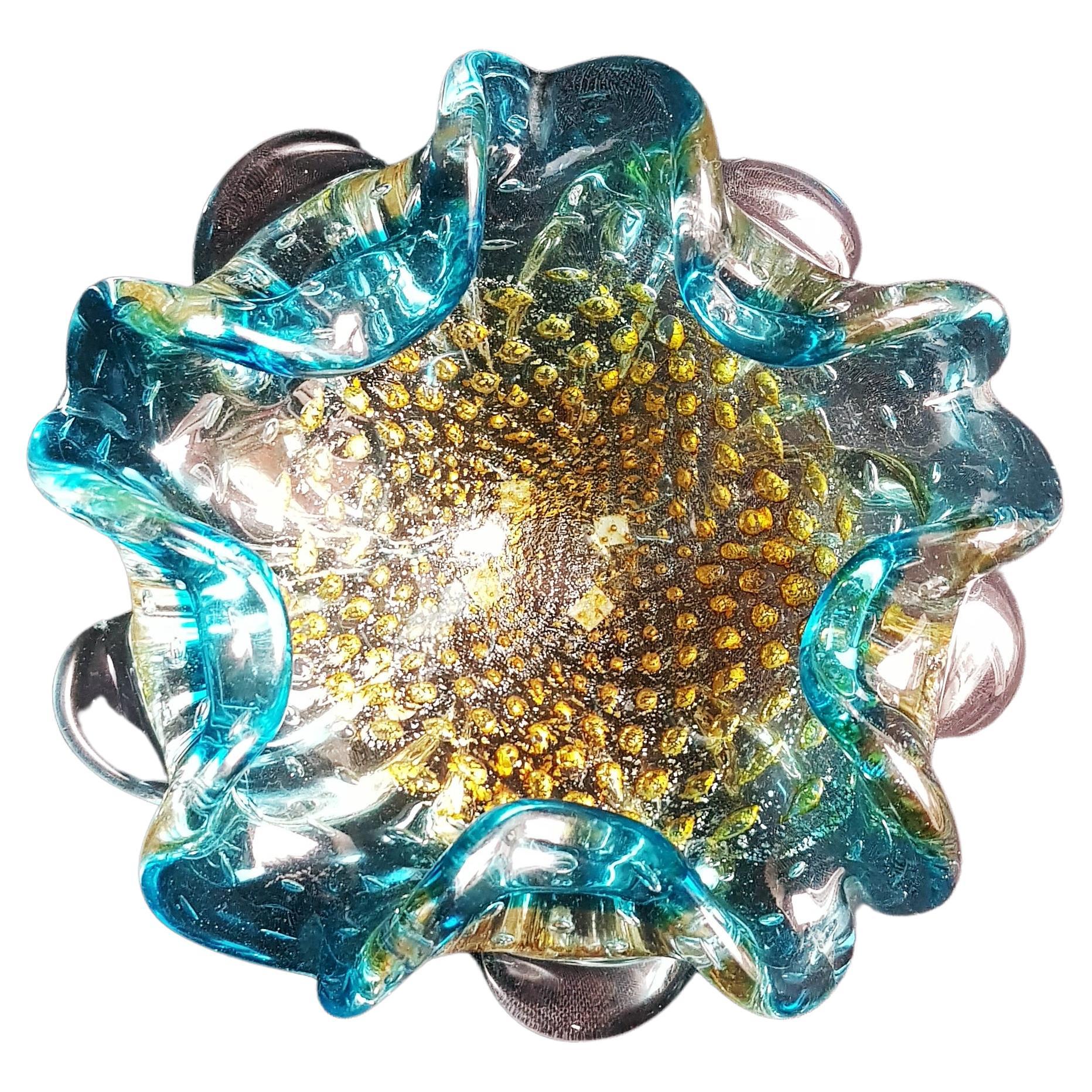 Middle of century murano glass somerso bowl with gold leaf and controlled bubble For Sale