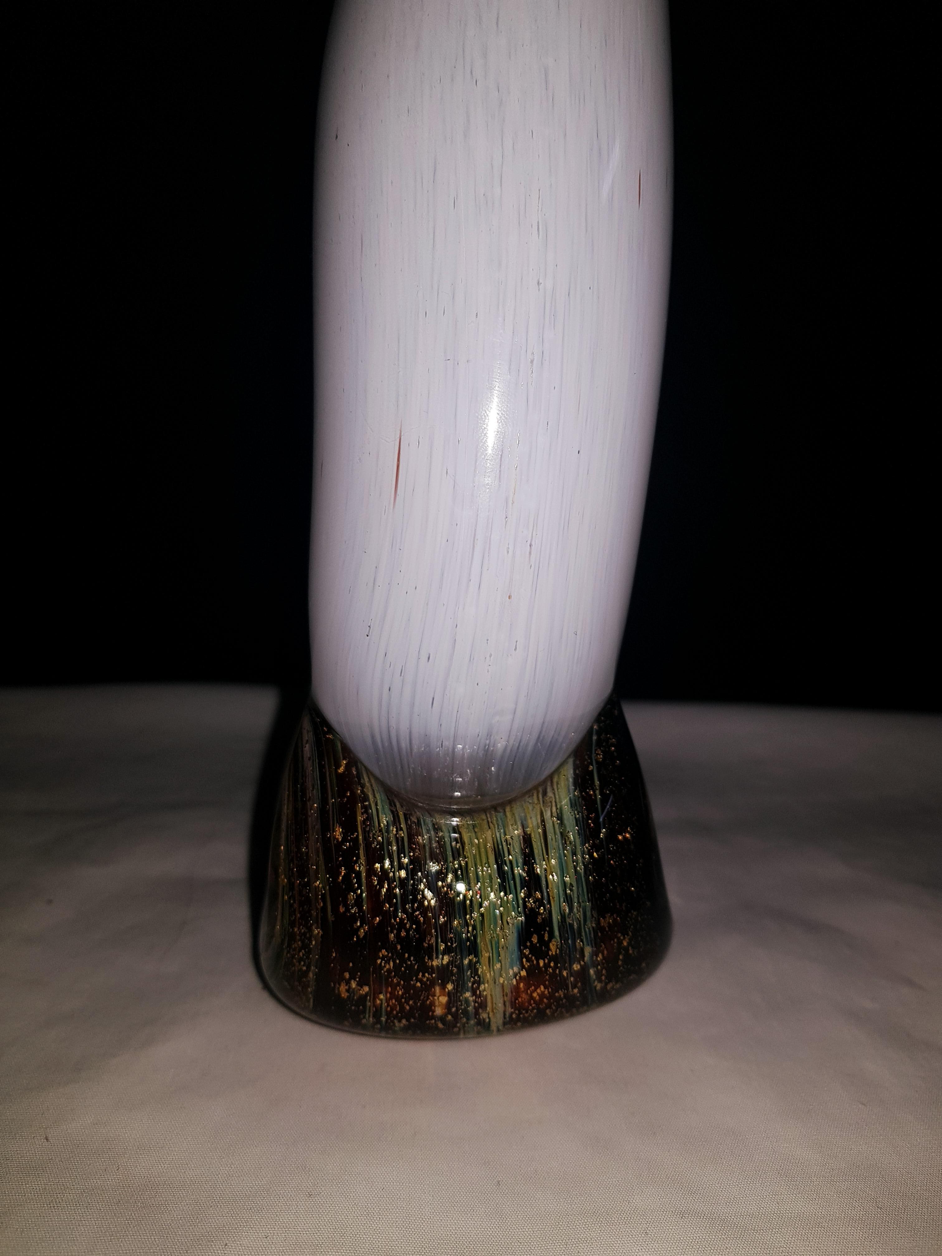 Middle of Century Murano Glass Vase with Gold Leaf For Sale 2