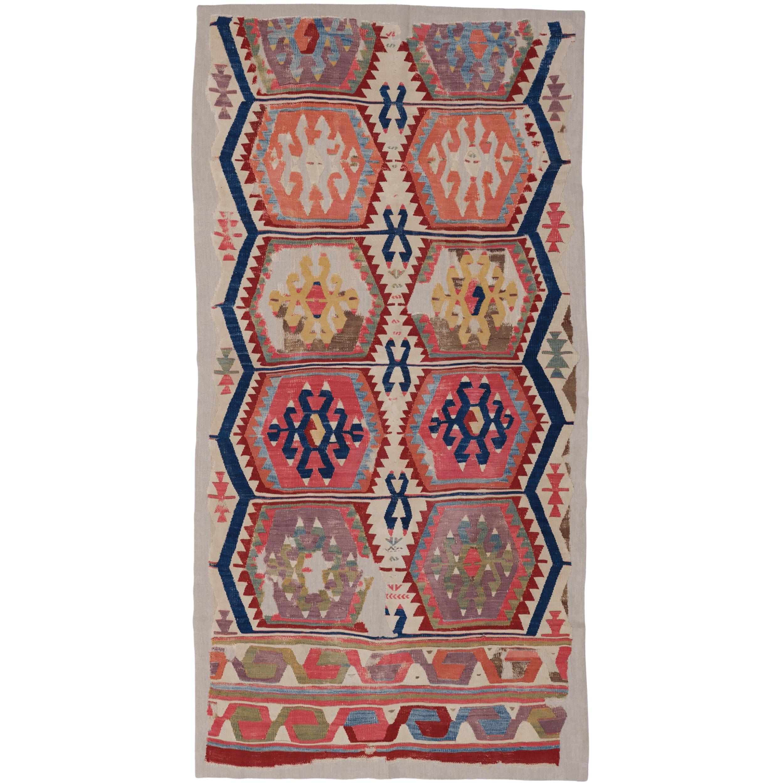 Mitte des 18. Jahrhunderts Zentralanatolien Aksehir Kilim im Angebot