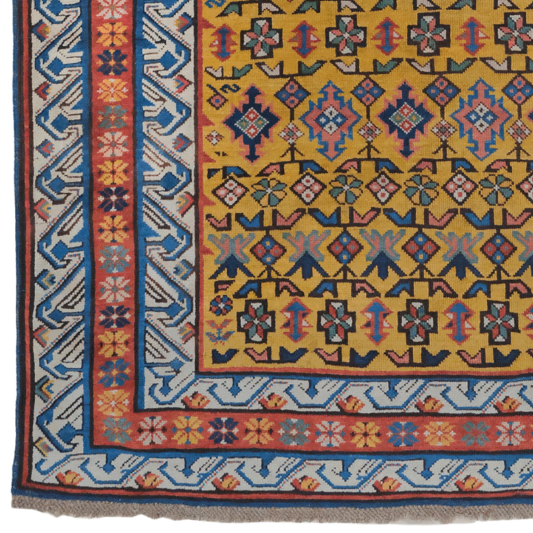 Alfombra Kuba Shirvan caucásica de mediados del siglo XIX

Esta alfombra Quba Shirvan de mediados del siglo XIX refleja la exquisita artesanía de la región de Shirvan, uno de los centros de tejido más distinguidos del Cáucaso. Esta rara obra tejida