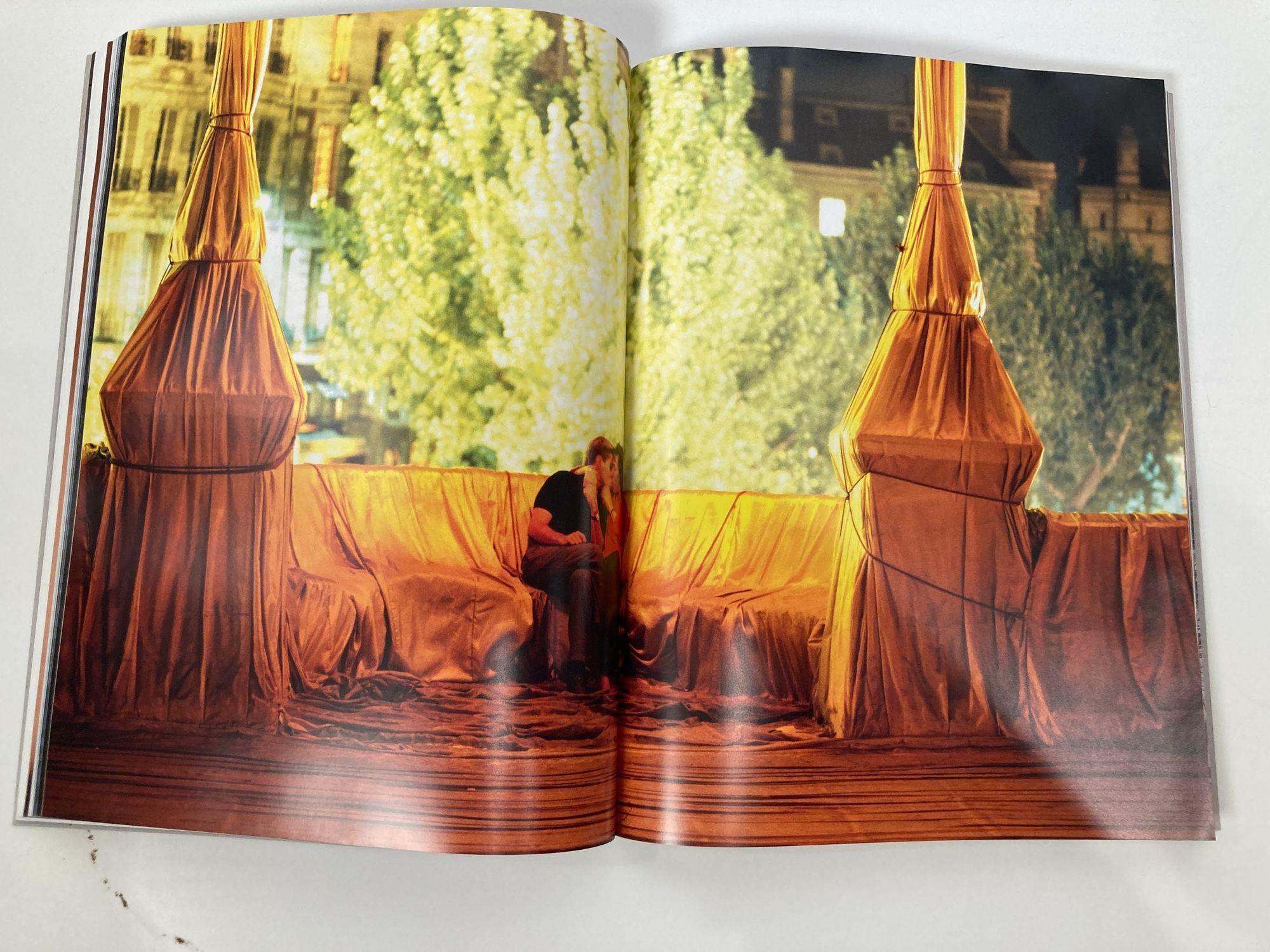 XXIe siècle et contemporain Middle Plane Art Magazine No. 4 Christo et Jeanne-Claude 2021 en vente