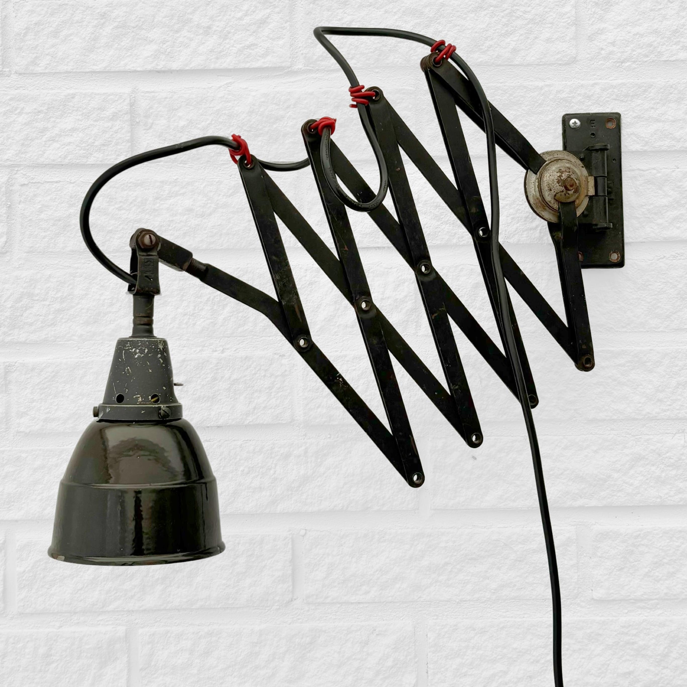 Midgard-Wandleuchte im Bauhaus-Stil mit Schere von Curt Fischer, Deutschland, 1940er Jahre (Mitte des 20. Jahrhunderts) im Angebot