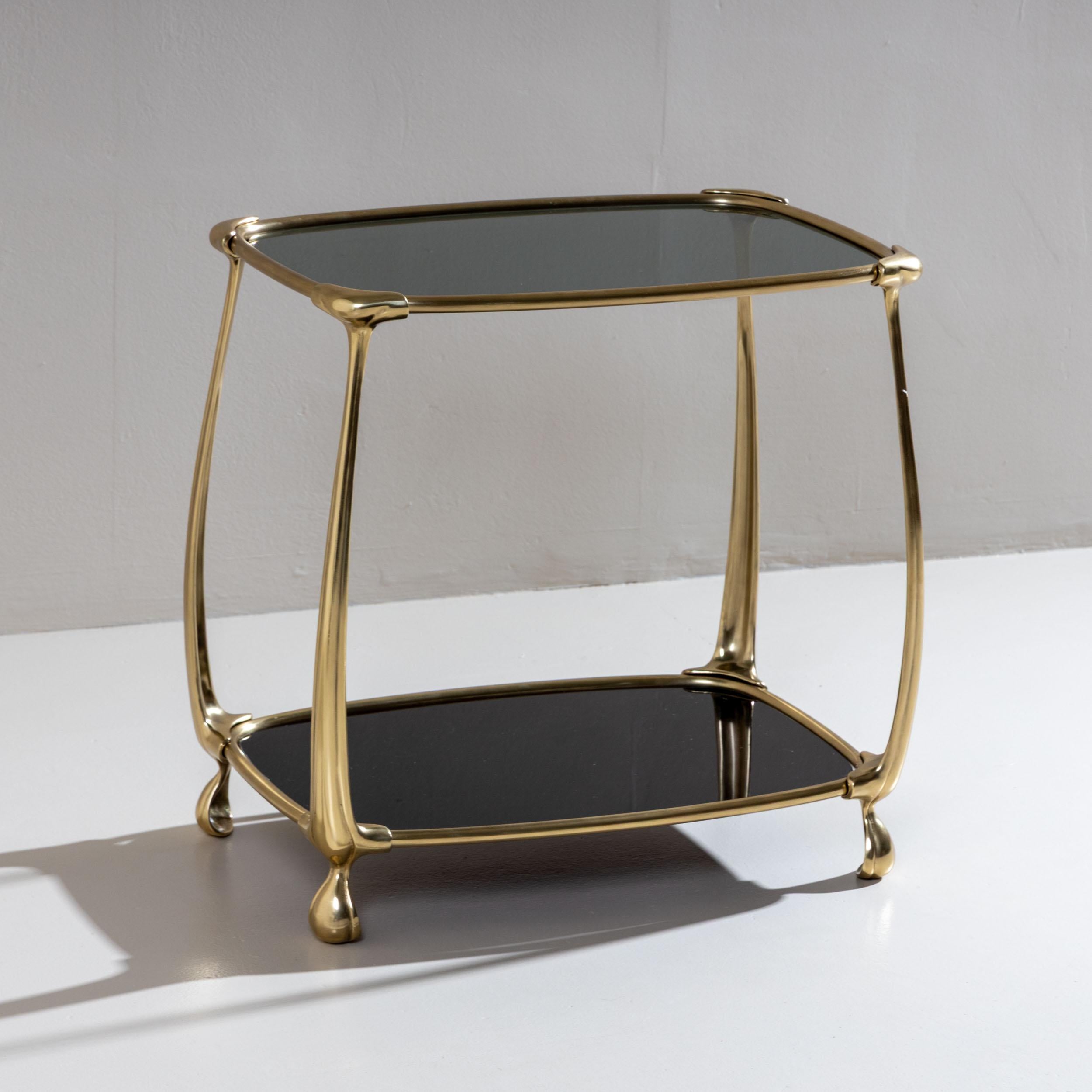 Midi20th Century Pair of Brass and Glass Side Tables, Attributed to Fontana Arte In Good Condition For Sale In New York, NY