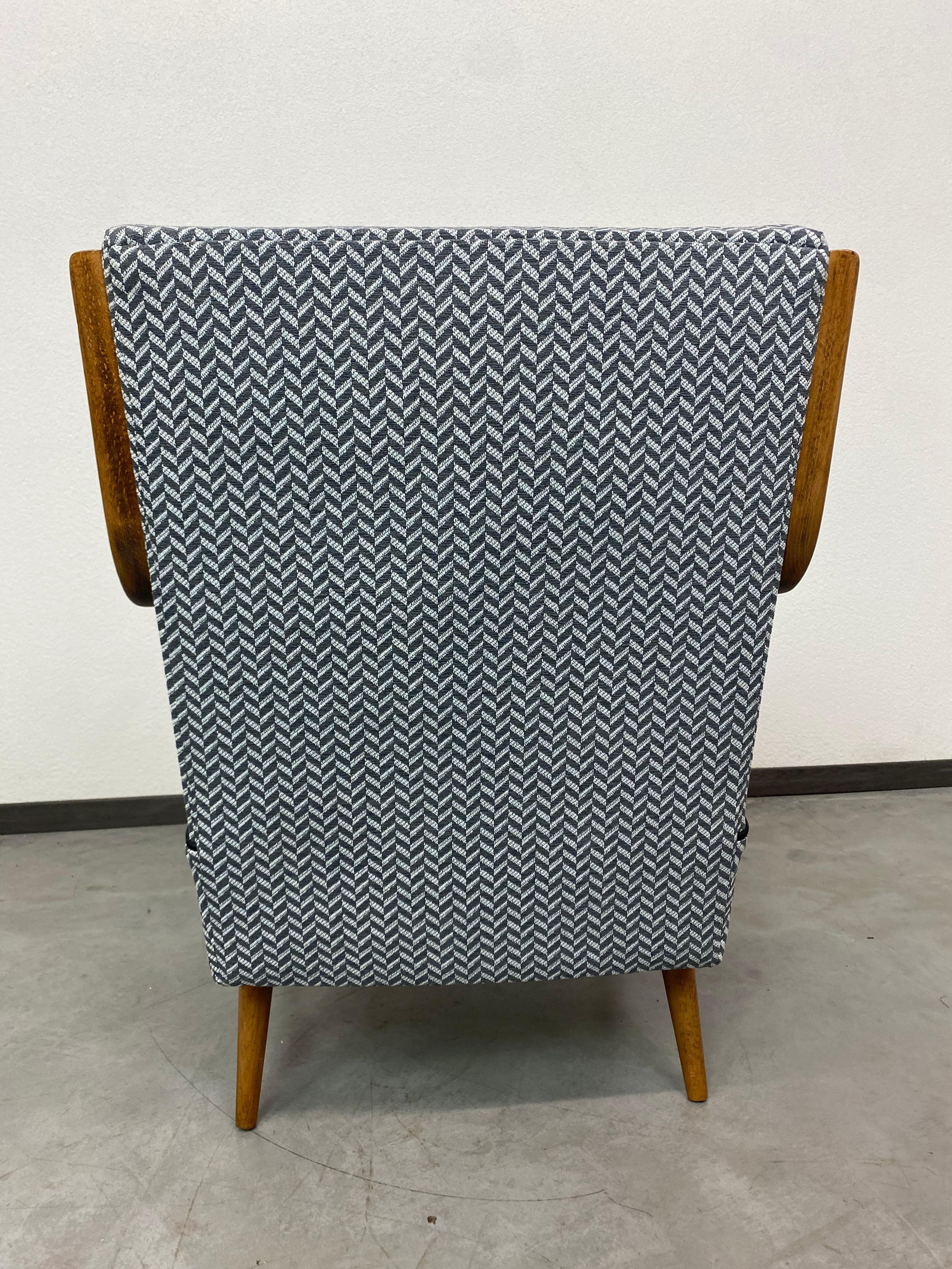 Midncenury design armchairs by Jozsef Peresztegi for Thonet 8