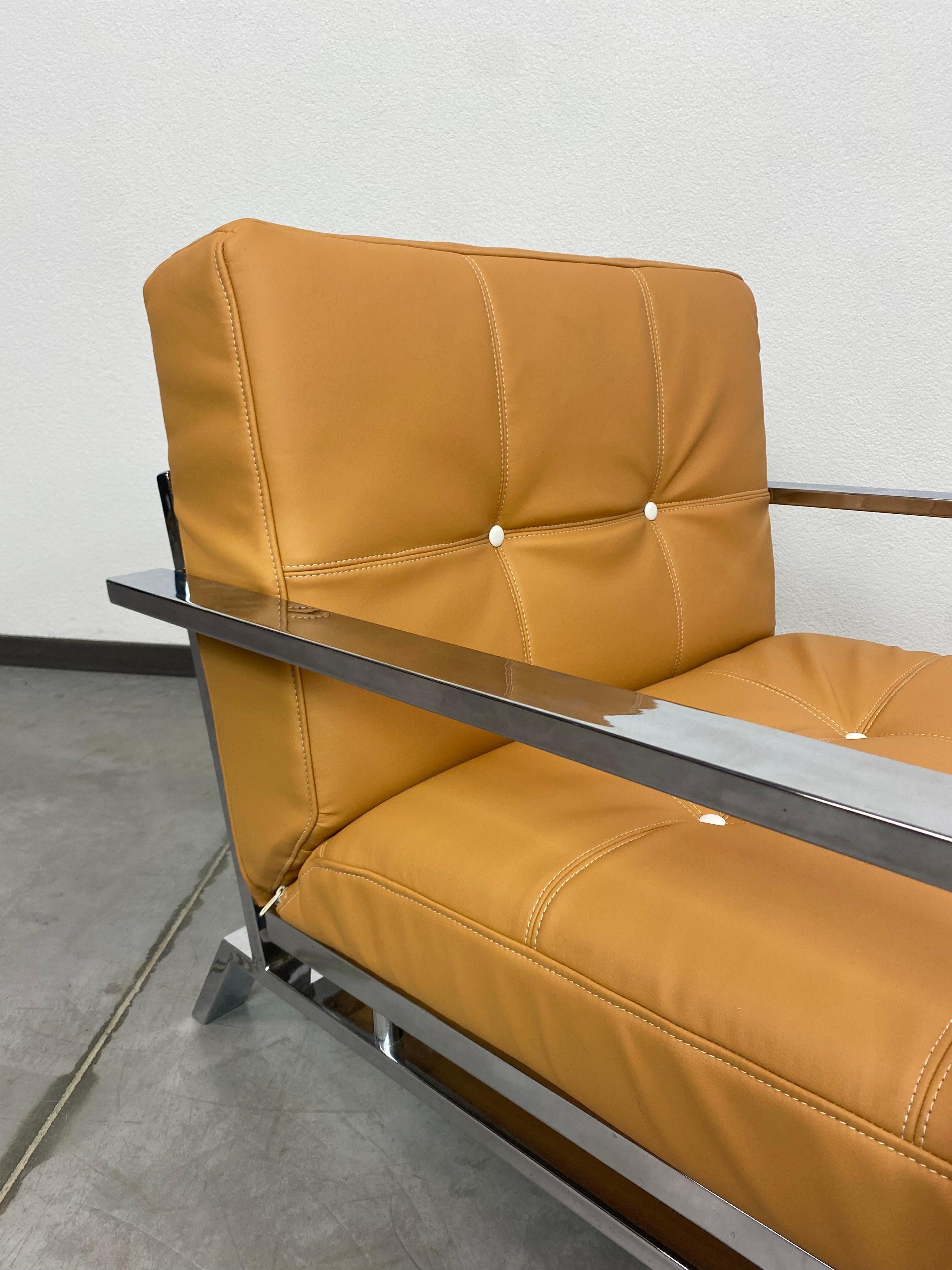 Midncenury design lounge chair - Studio biege For Sale 4