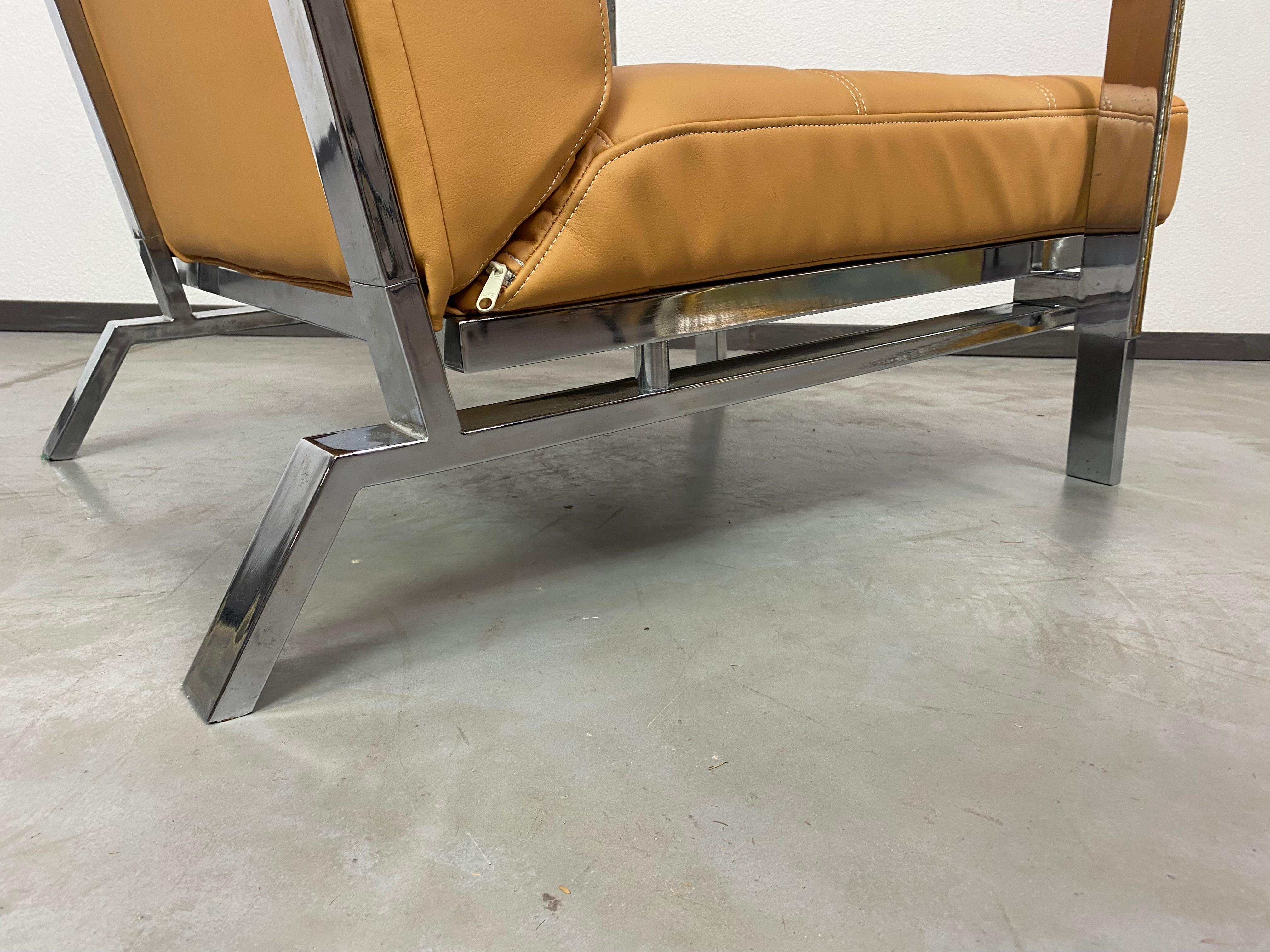 Midncenury design lounge chair - Studio biege For Sale 7