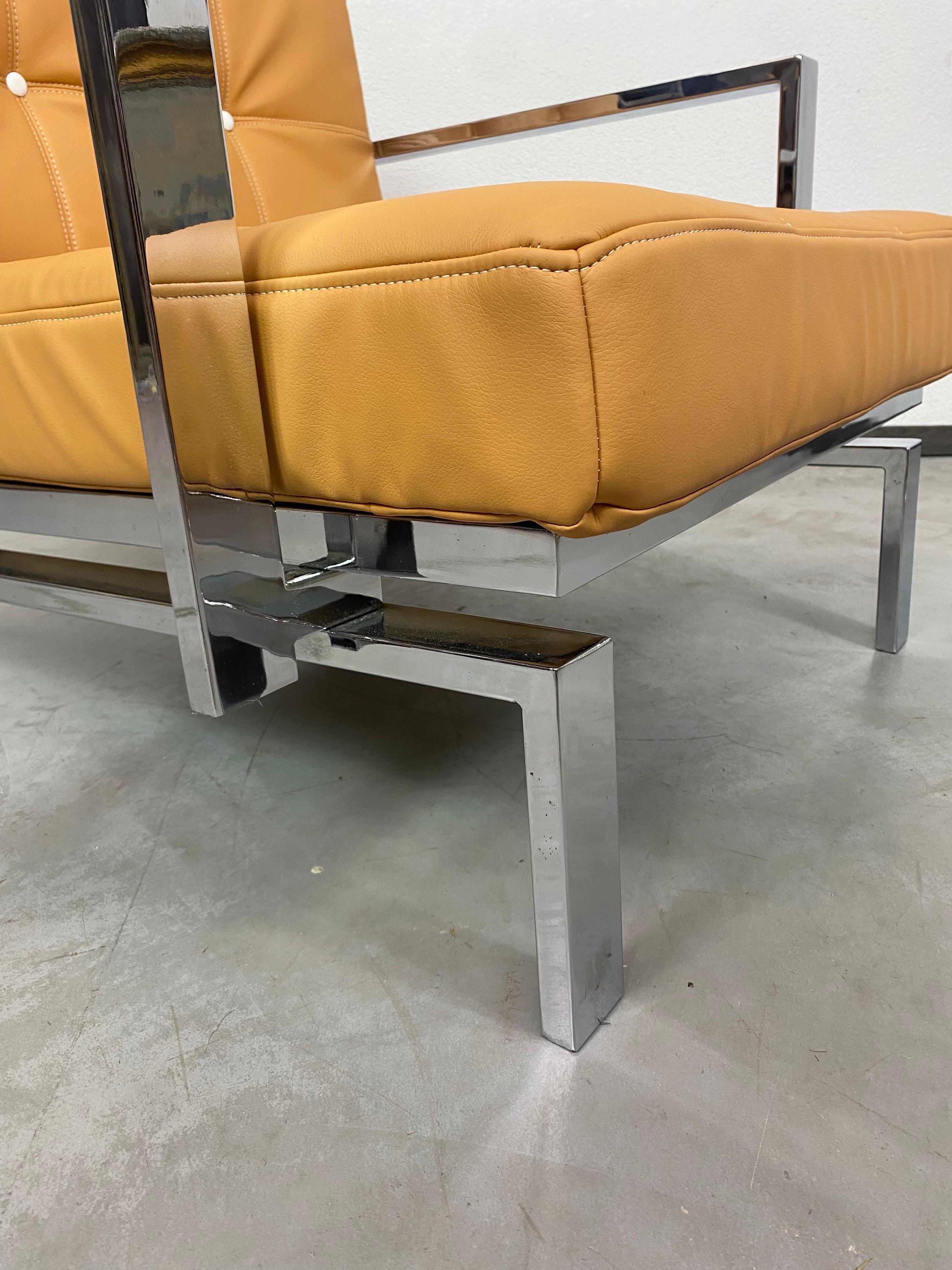 Midncenury design lounge chair - Studio biege For Sale 3