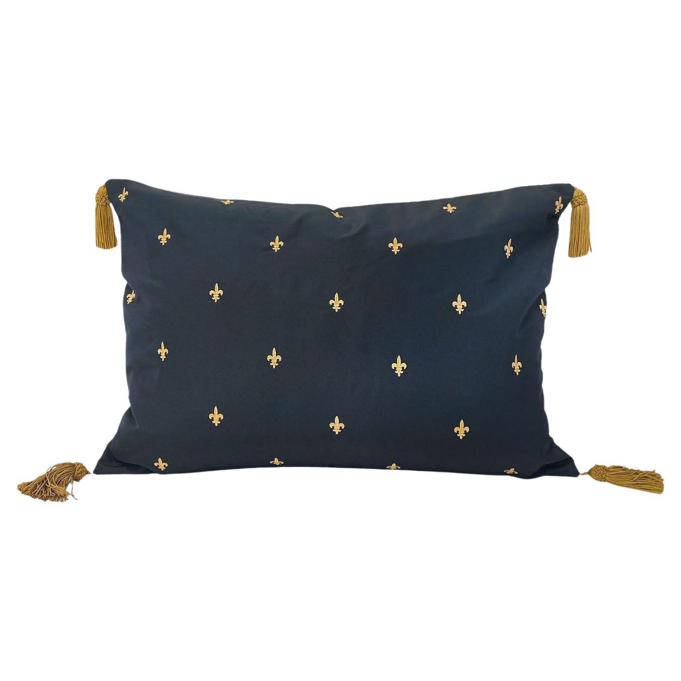 Midnight Black & Gold Fleur-de-Lis Pattern Decorative Pillow 