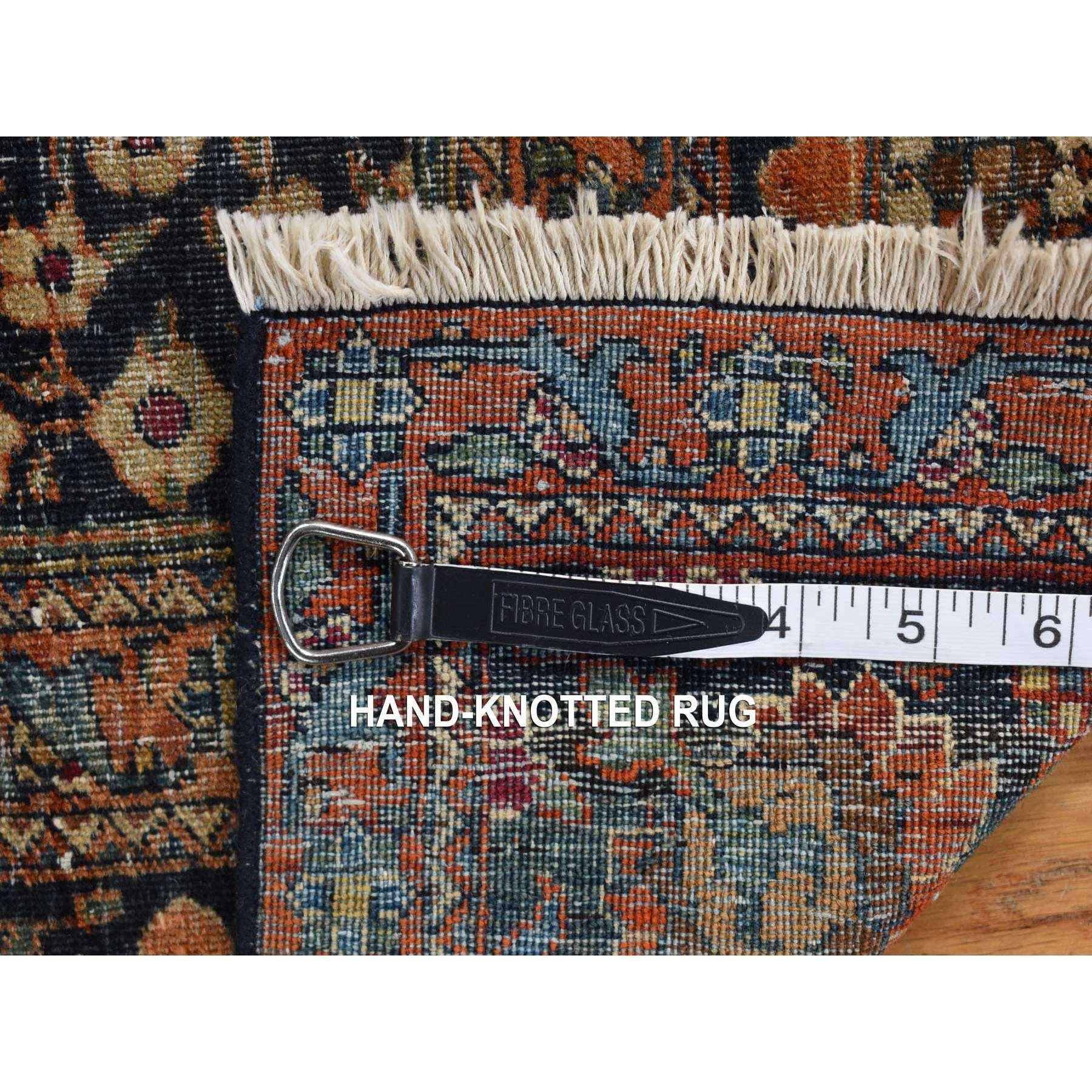 Mitternachtsblauer antiker persischer Isphahan-Gartenteppich aus reiner Wolle, handgeknüpft im Angebot 1