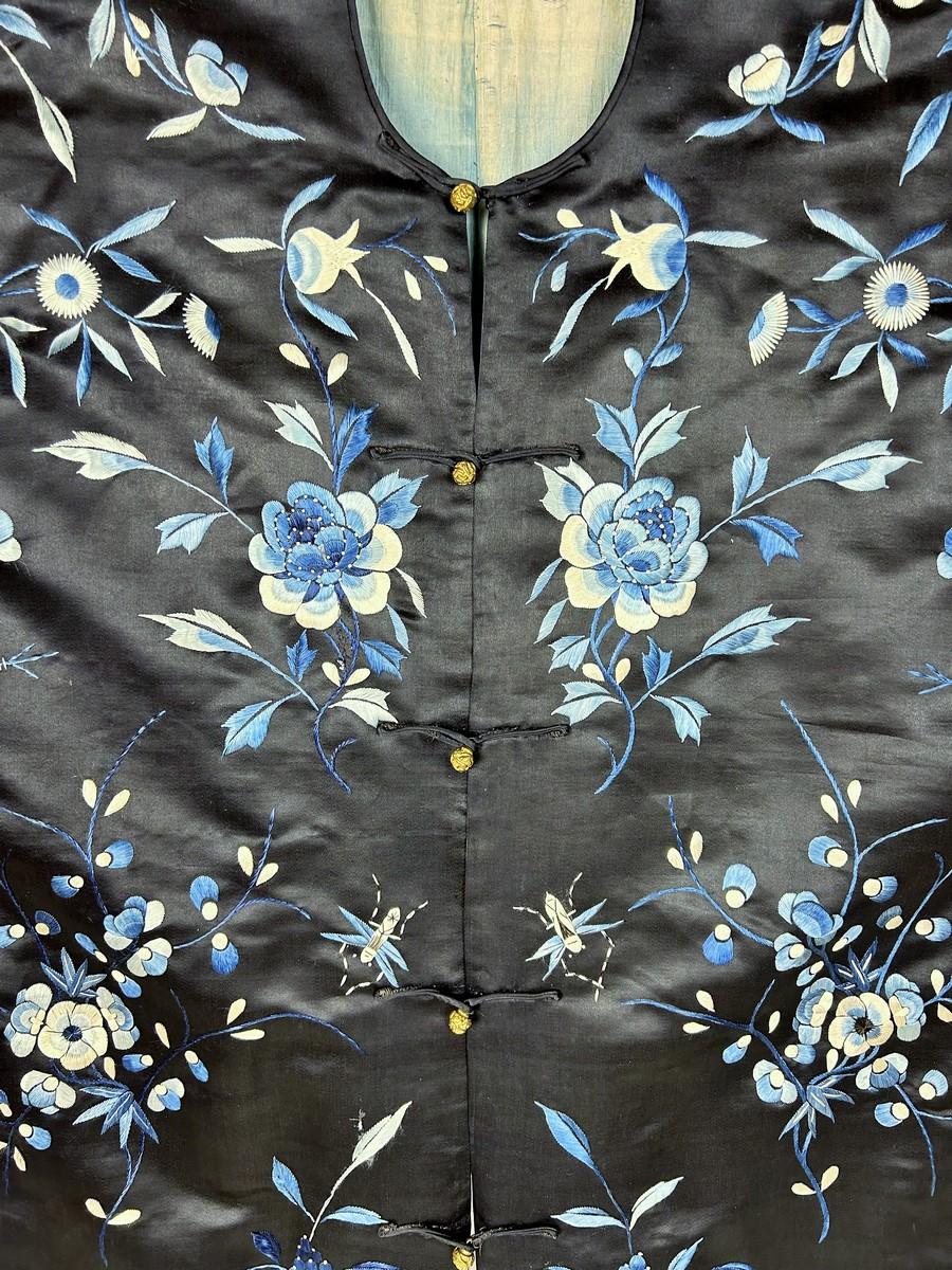 Midnight blue embroidered satin Kimono coat - China Qing Period Circa 1880-1900 5