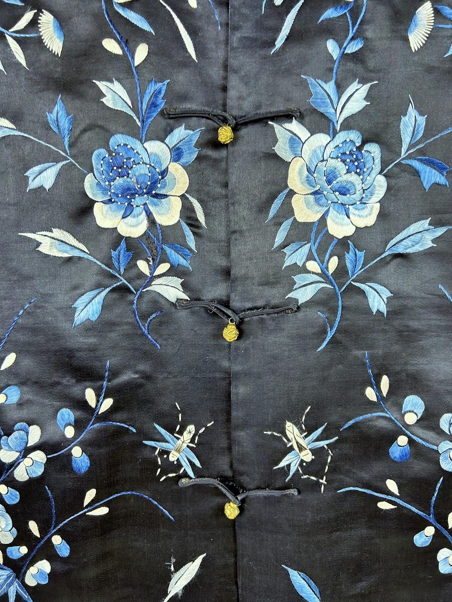 Women's or Men's Midnight blue embroidered satin Kimono coat - China Qing Period Circa 1880-1900