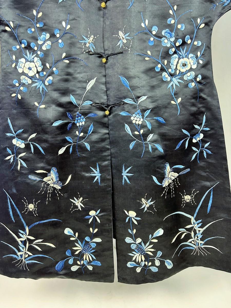Midnight blue embroidered satin Kimono coat - China Qing Period Circa 1880-1900 1