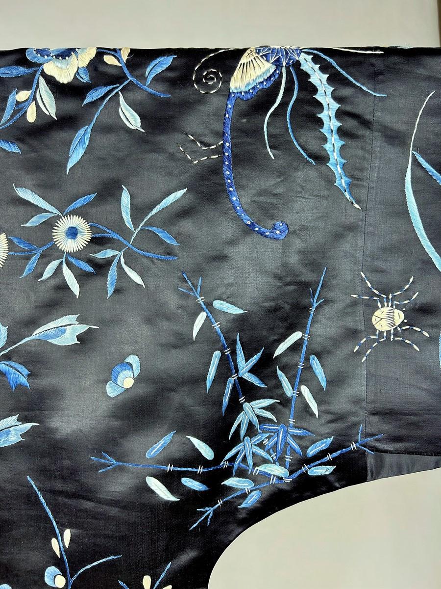Midnight blue embroidered satin Kimono coat - China Qing Period Circa 1880-1900 2
