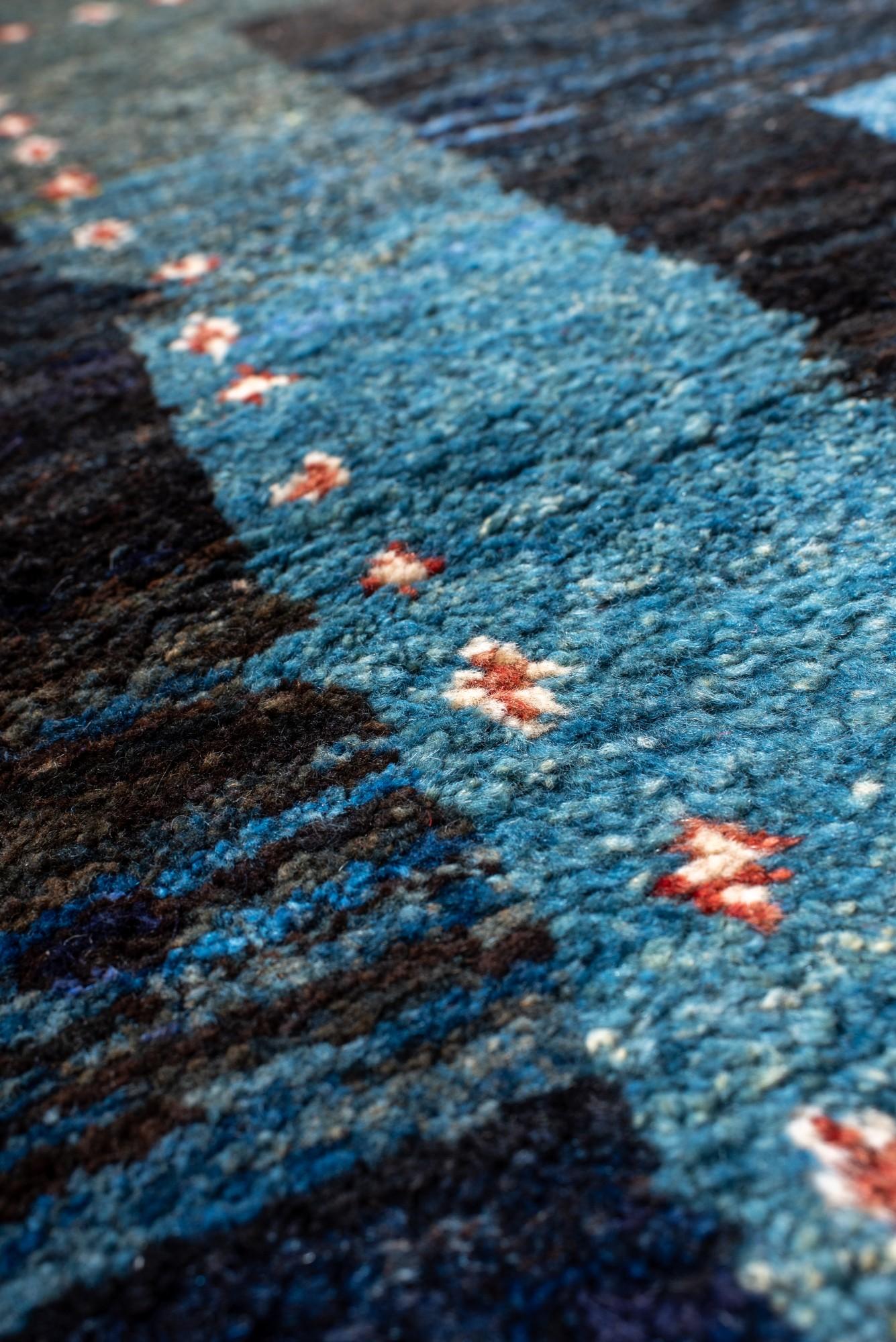 Midnight Blue Gabbeh Rug with Nested Borders and Tribal Figures In Excellent Condition For Sale In New York, NY