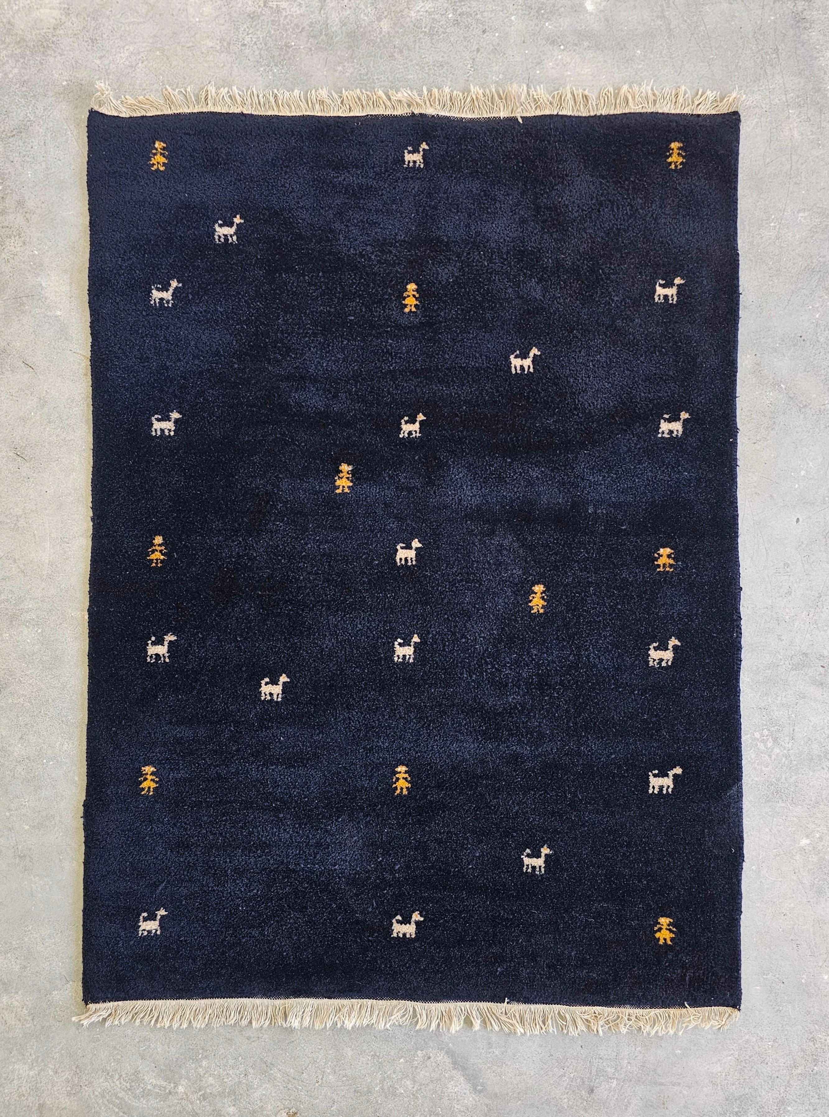 Mitternachtsblauer (fast schwarzer) handgeknüpfter minimalistischer persischer Gabbeh-Teppich im Angebot 3