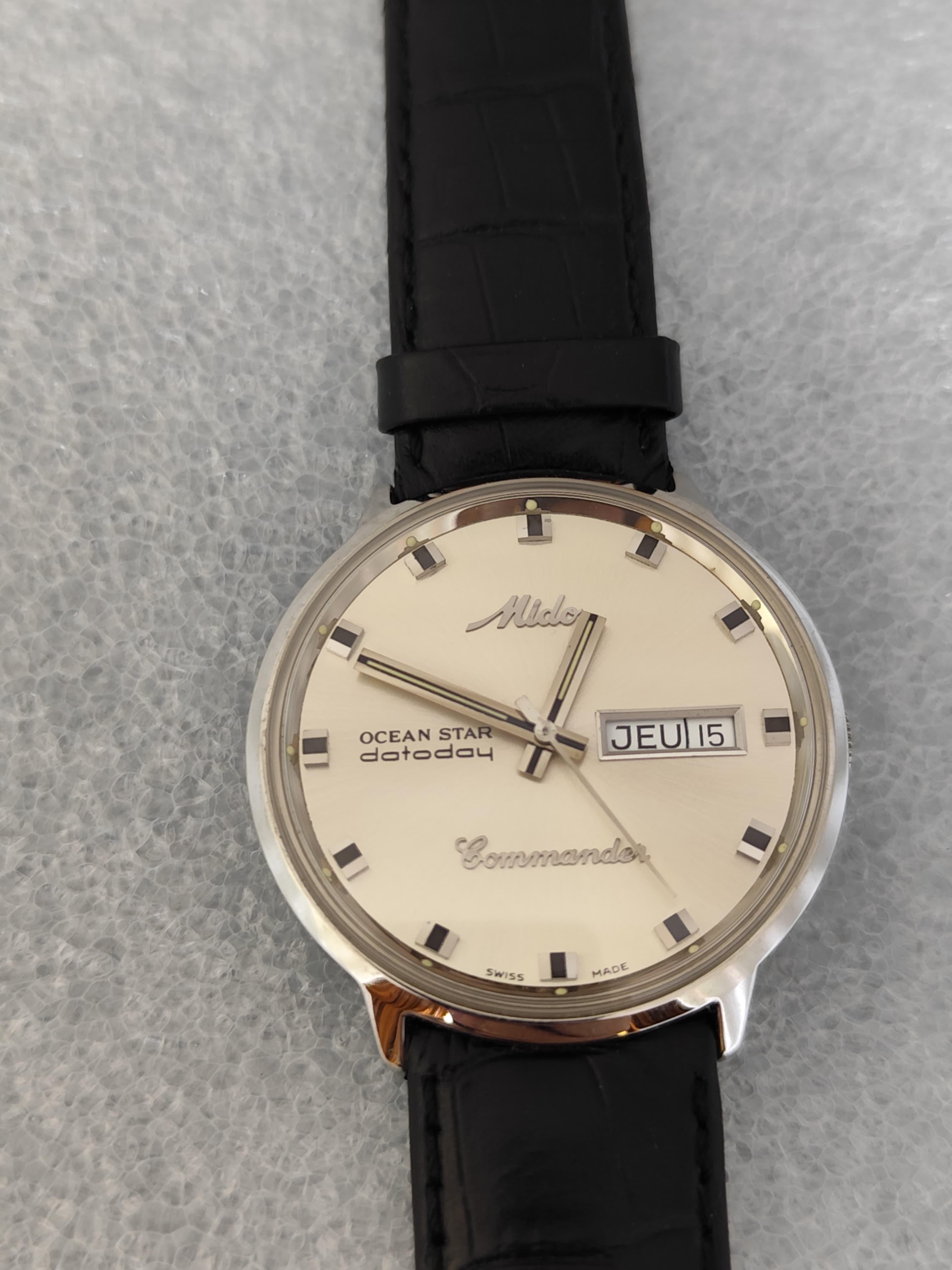 Mido Commander Ocean Star Commander Datoday 8419 Orologio Automatico Con Scatola Originale In condizioni ottime in vendita a Toronto, CA