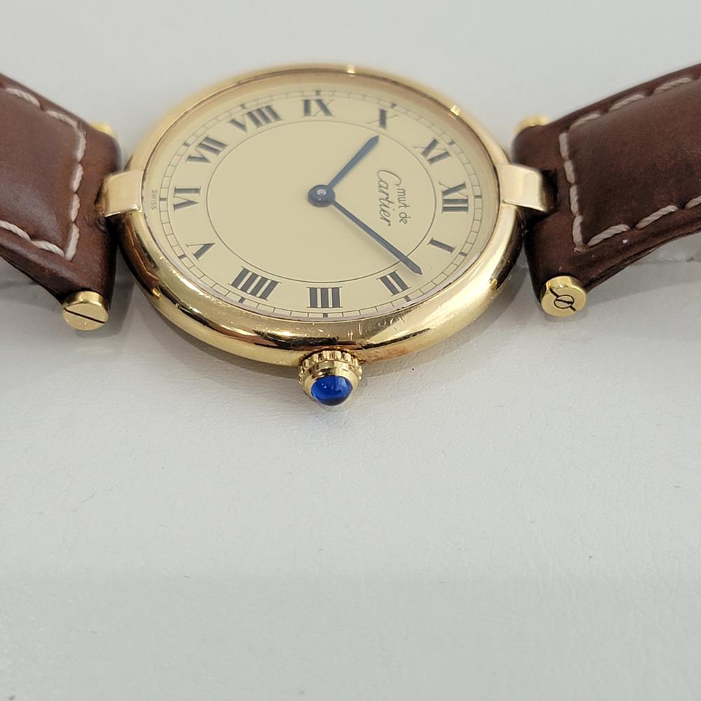 Mittlere Must de Cartier Vemeil Paris 30mm Quarz vergoldete Dress Watch NA135 im Angebot 1