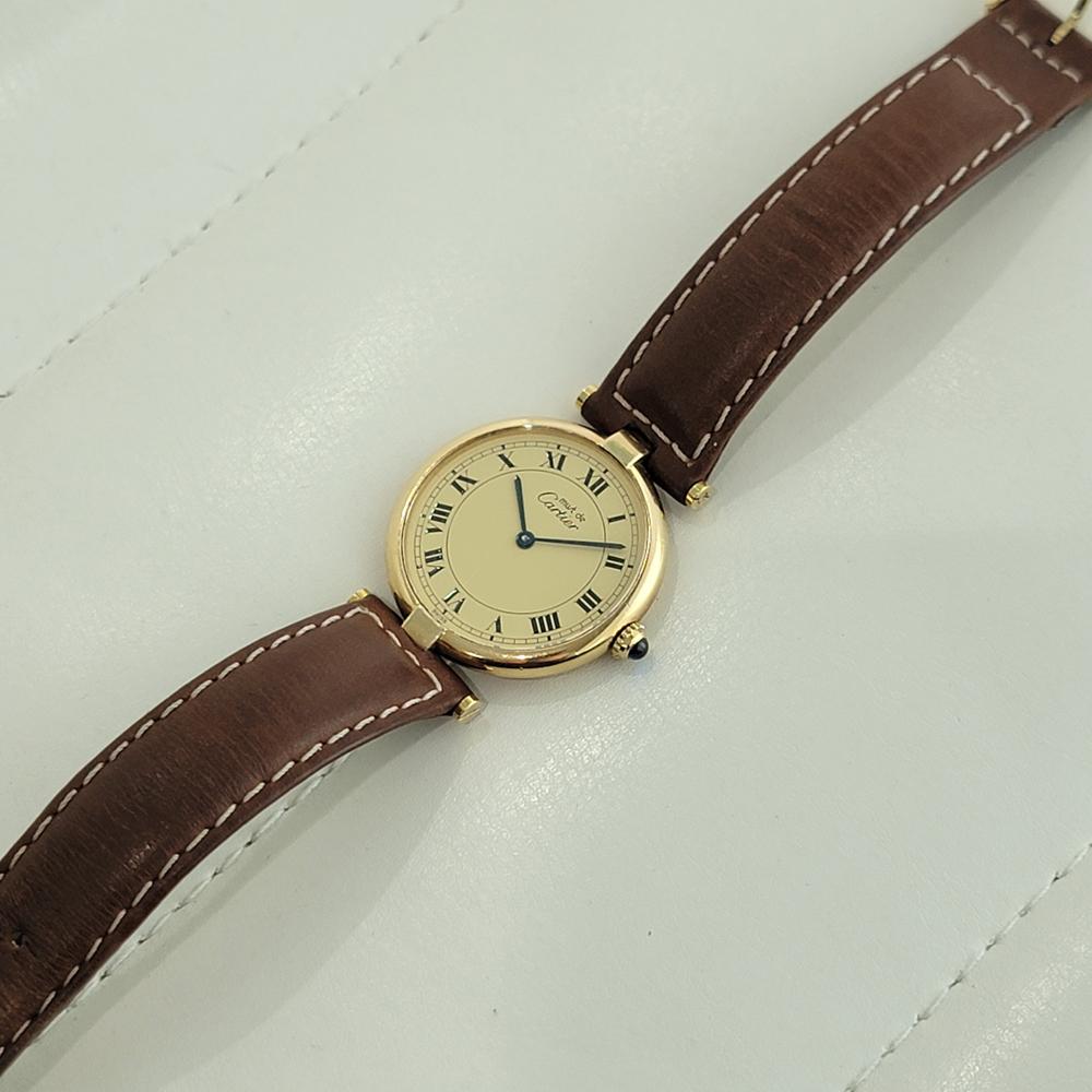Mittlere Must de Cartier Vemeil Paris 30mm Quarz vergoldete Dress Watch NA135 im Angebot 3