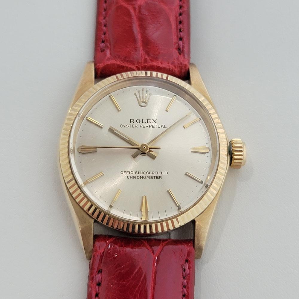 Klassischer Luxus, mittelgroße Rolex 6551 Oyster Perpetual Automatik aus massivem 14-karätigem Gold, ca. 1966. Von einem Uhrmachermeister für echt befunden. Wunderschönes, signiertes Rolex-Zifferblatt, aufgesetzte Indexe, vergoldete Minuten- und