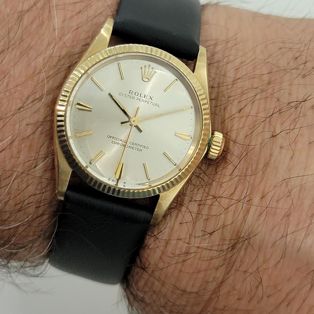 Midsize Rolex Oyster Perpetual 6551 14k Gold Automatic 1960s Vintage RA276 For Sale 6