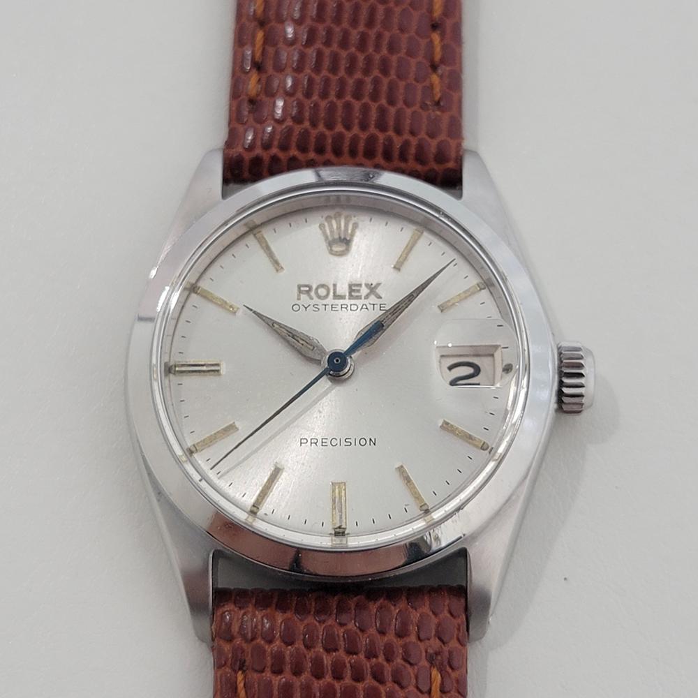 Vintage classic, Midsize Rolex ref.6466 Oysterdate Precision manual wind dress watch, c.1962, in excellent working condition. Verified authentic by a master watchmaker. Gorgeous Rolex signed silver dial, applied baton index hour markers, minute and