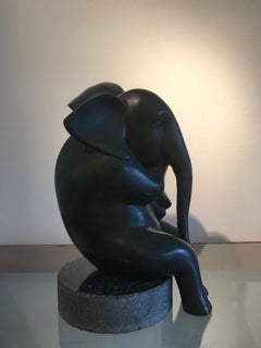 ''Umbrella (small)'', Contemporary Bronze Sculpture of Mother and Baby Elephant