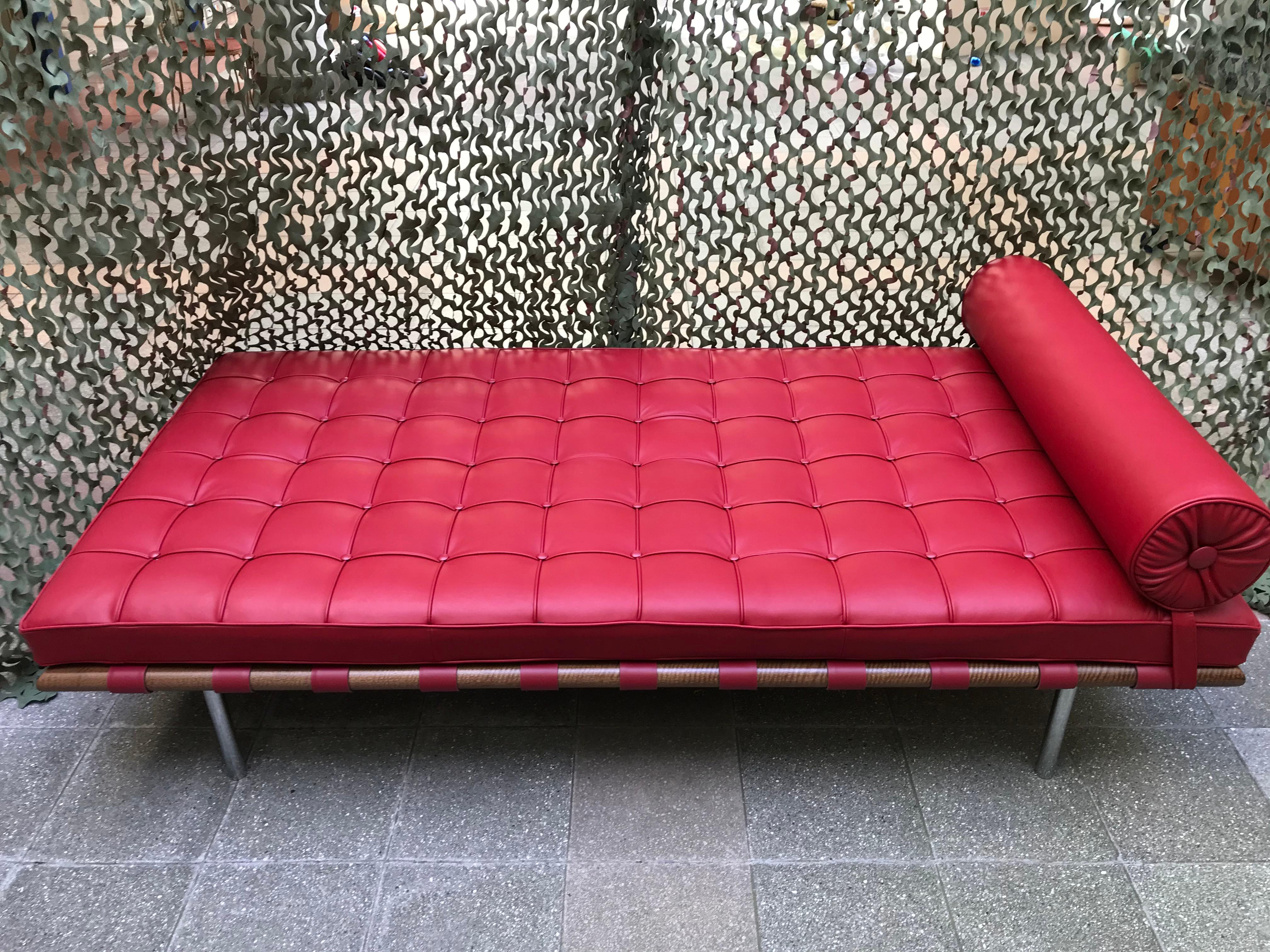 American Mies van der Rohe Daybed Barcelona by Knoll 2015