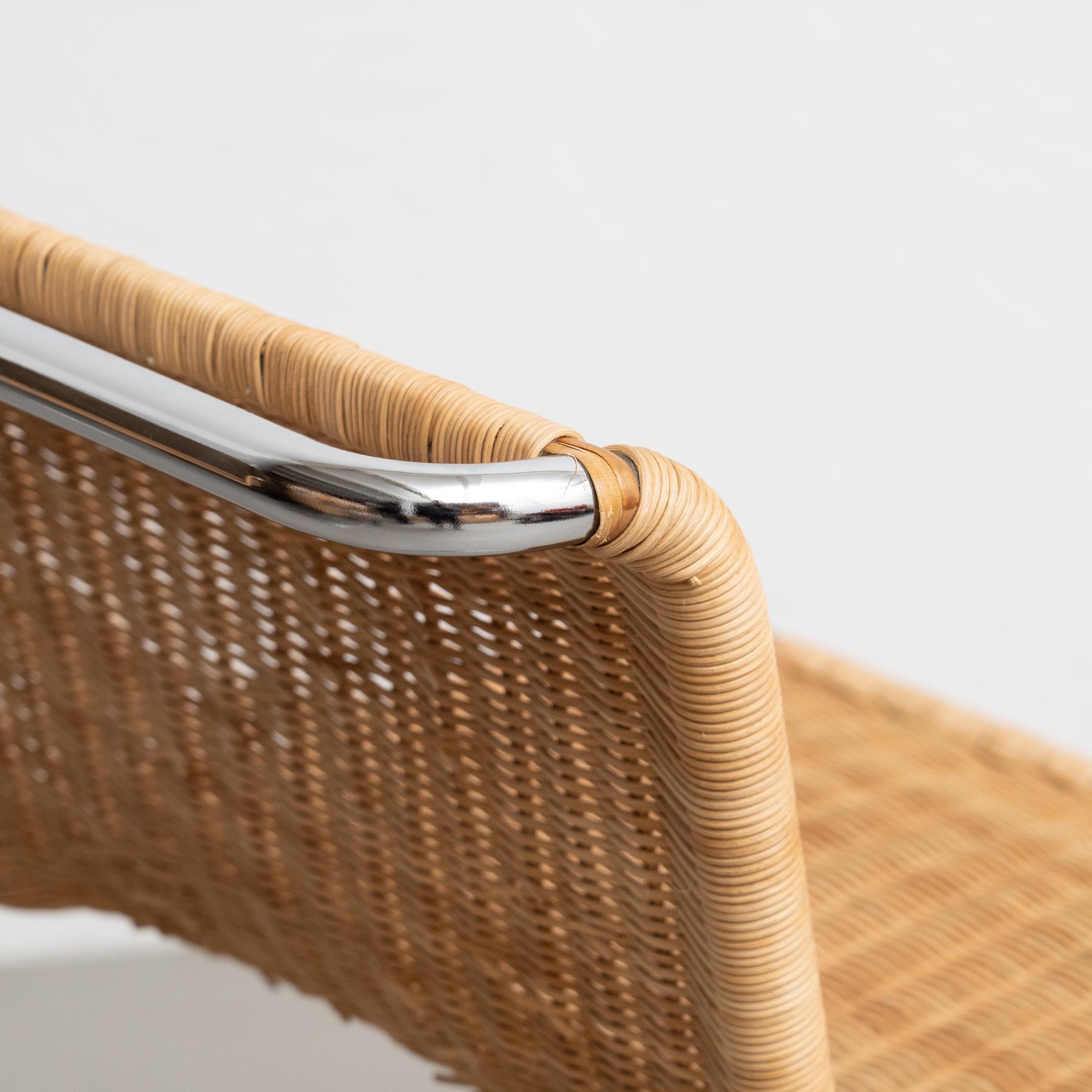 Mies Van Der Rohe B42 Rattan Sessel, um 1960 im Angebot 2